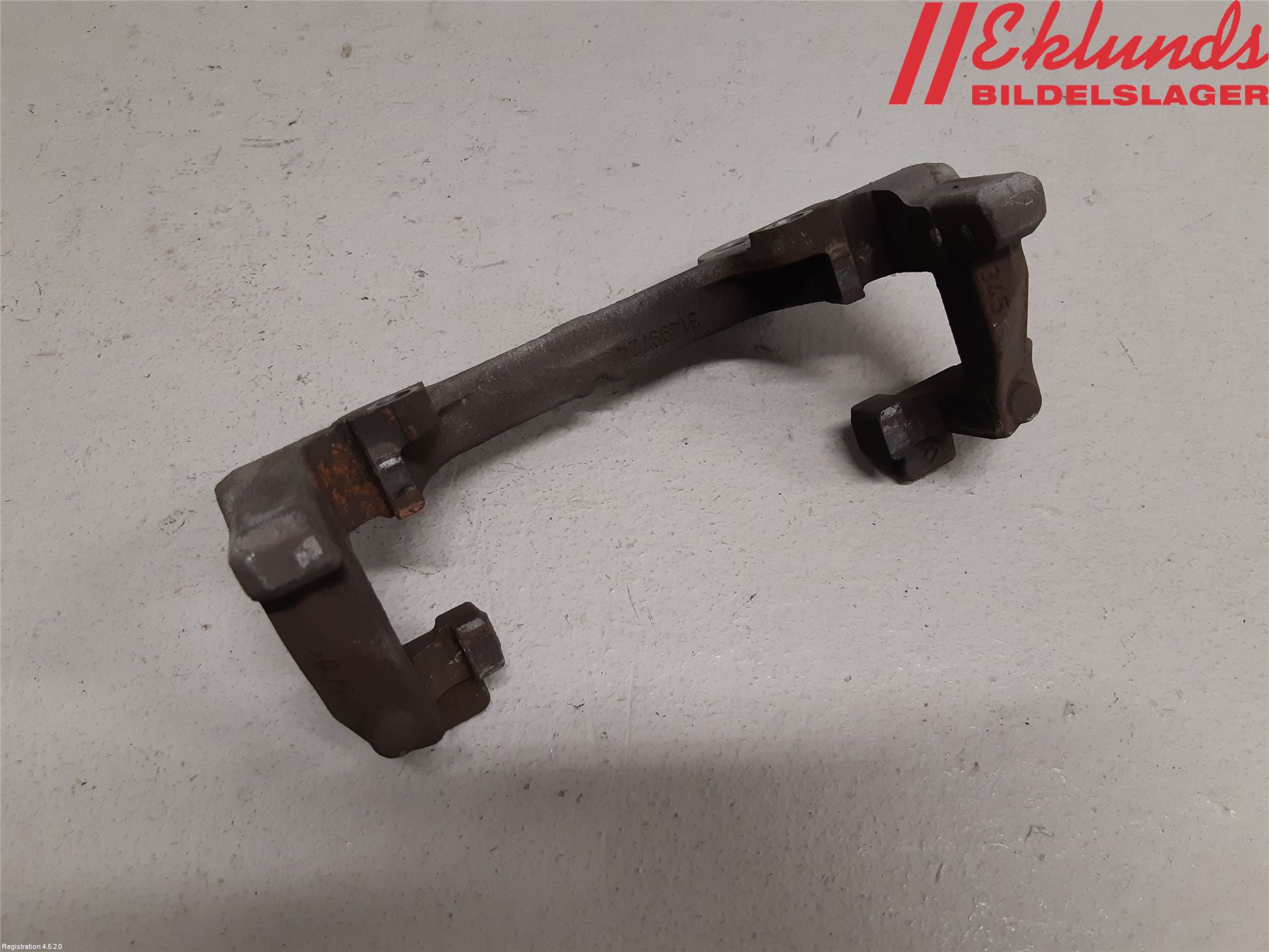 Volvo V90 17->> Bromsokshållare