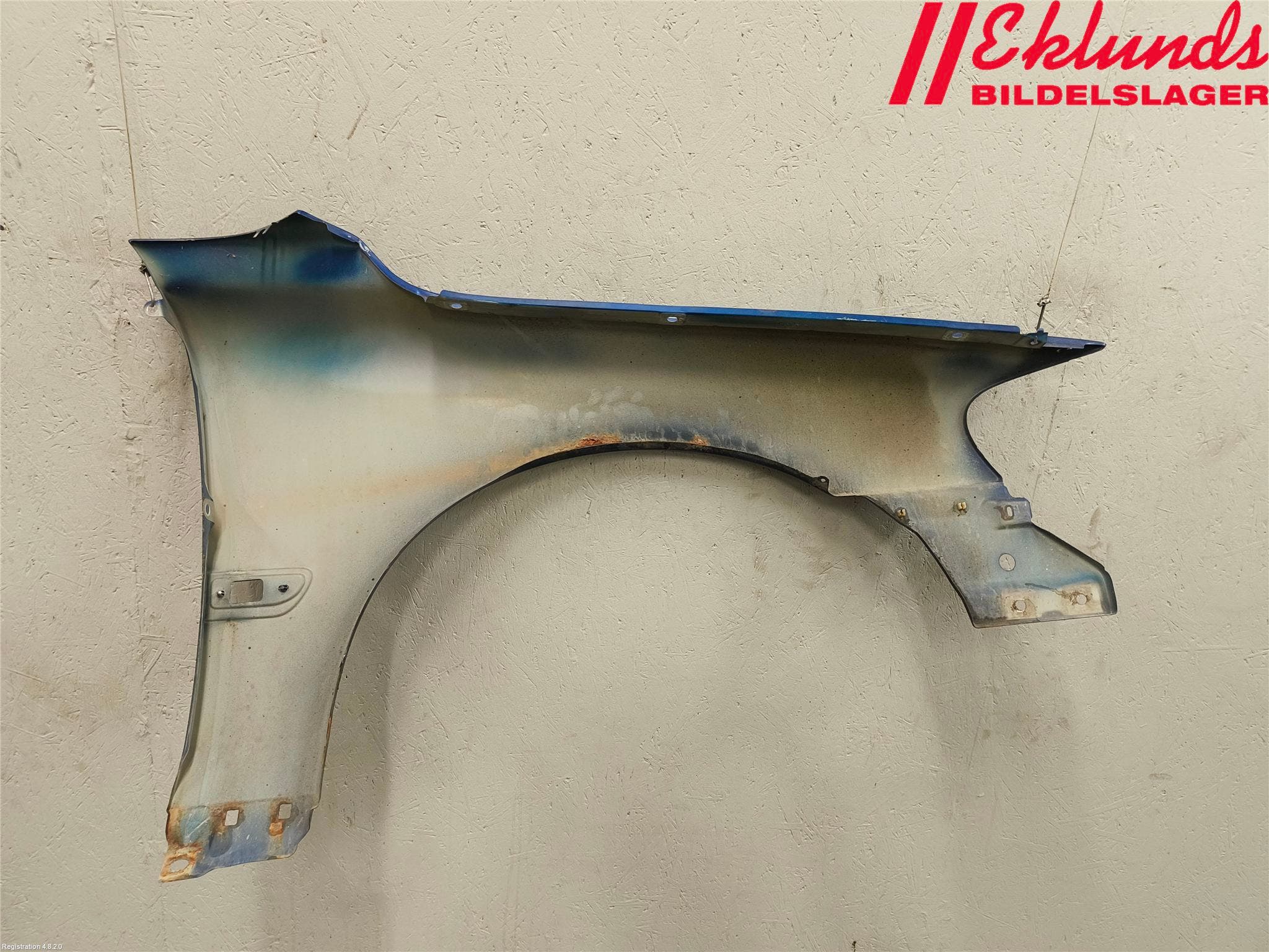 Volvo V70 05-08 Skärm Fram Vänster