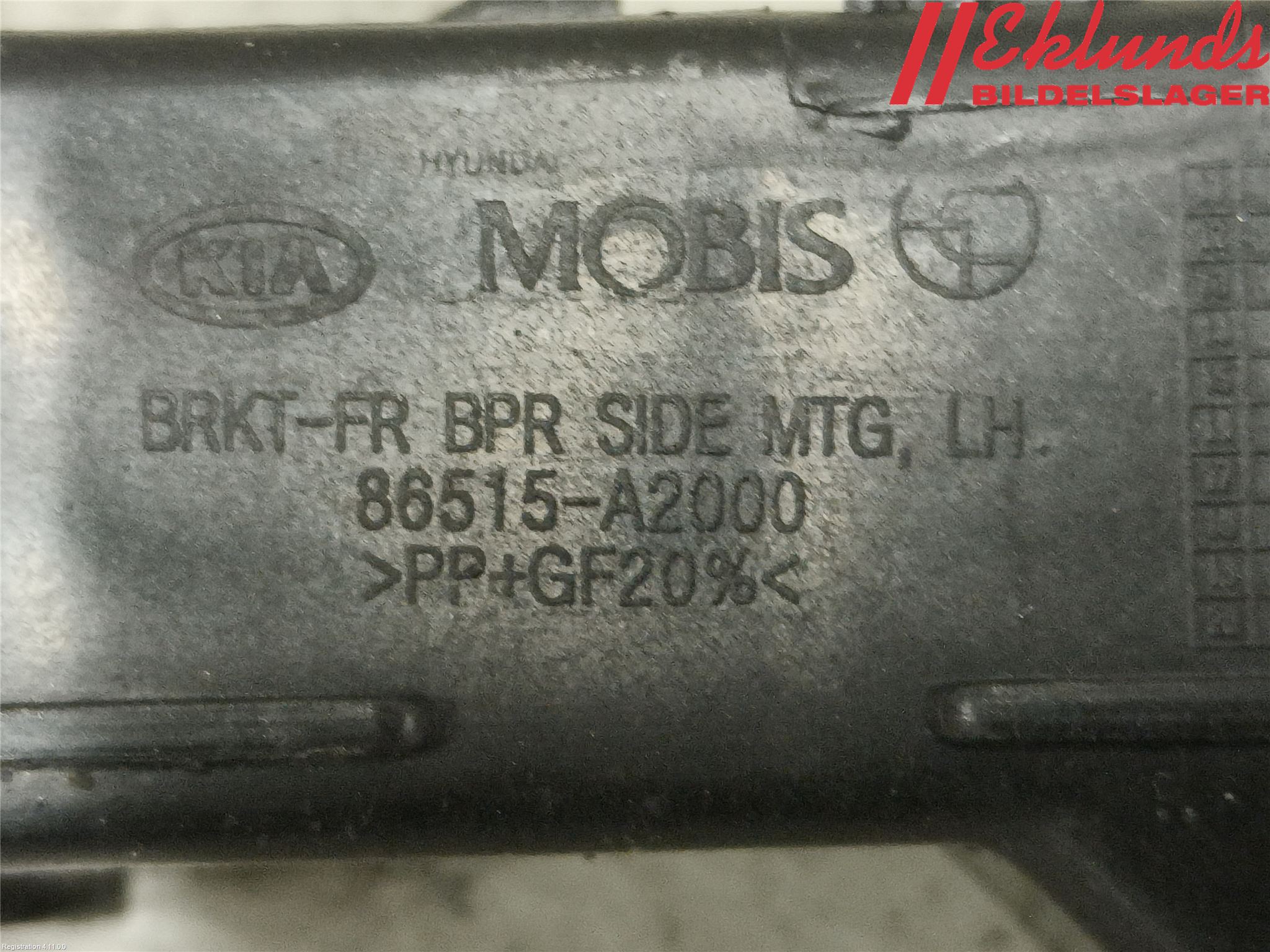 Kia CEED 12-18 Stötfångarfäste Fram Vä