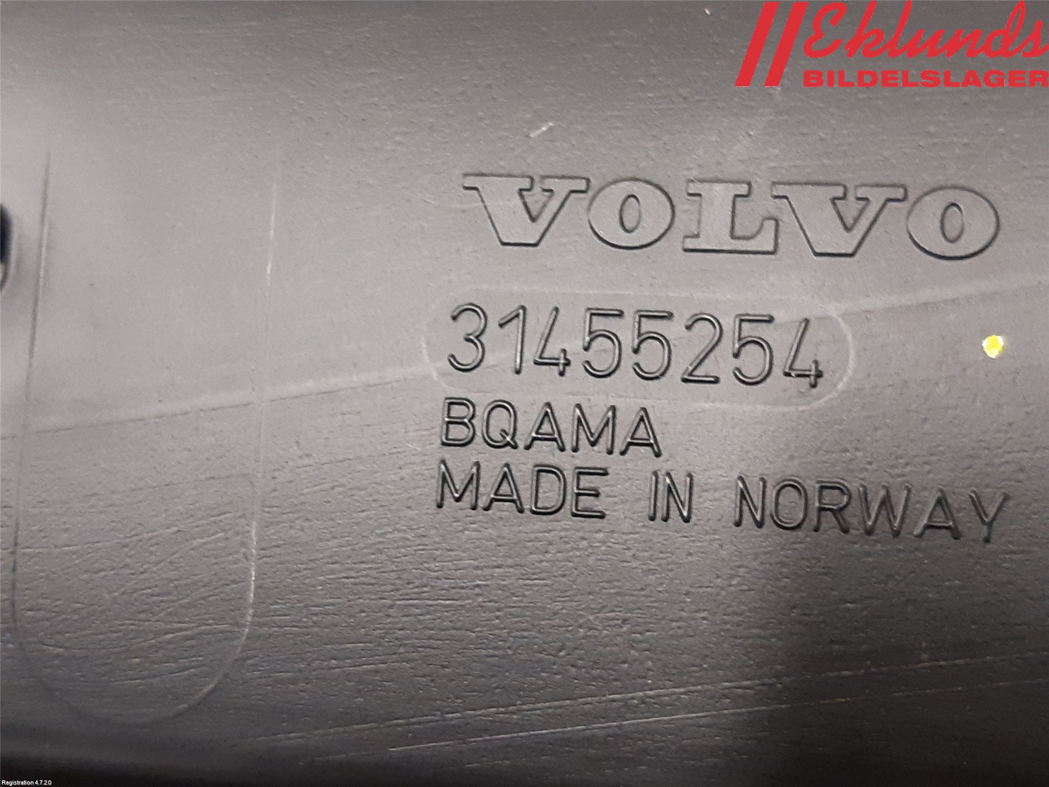 Volvo XC90/RECHARGE 16- Defrosterkanal-Munstycke