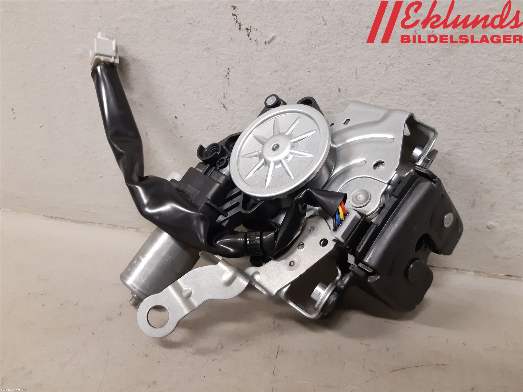 Toyota COROLLA 19- Låskista Baklucka