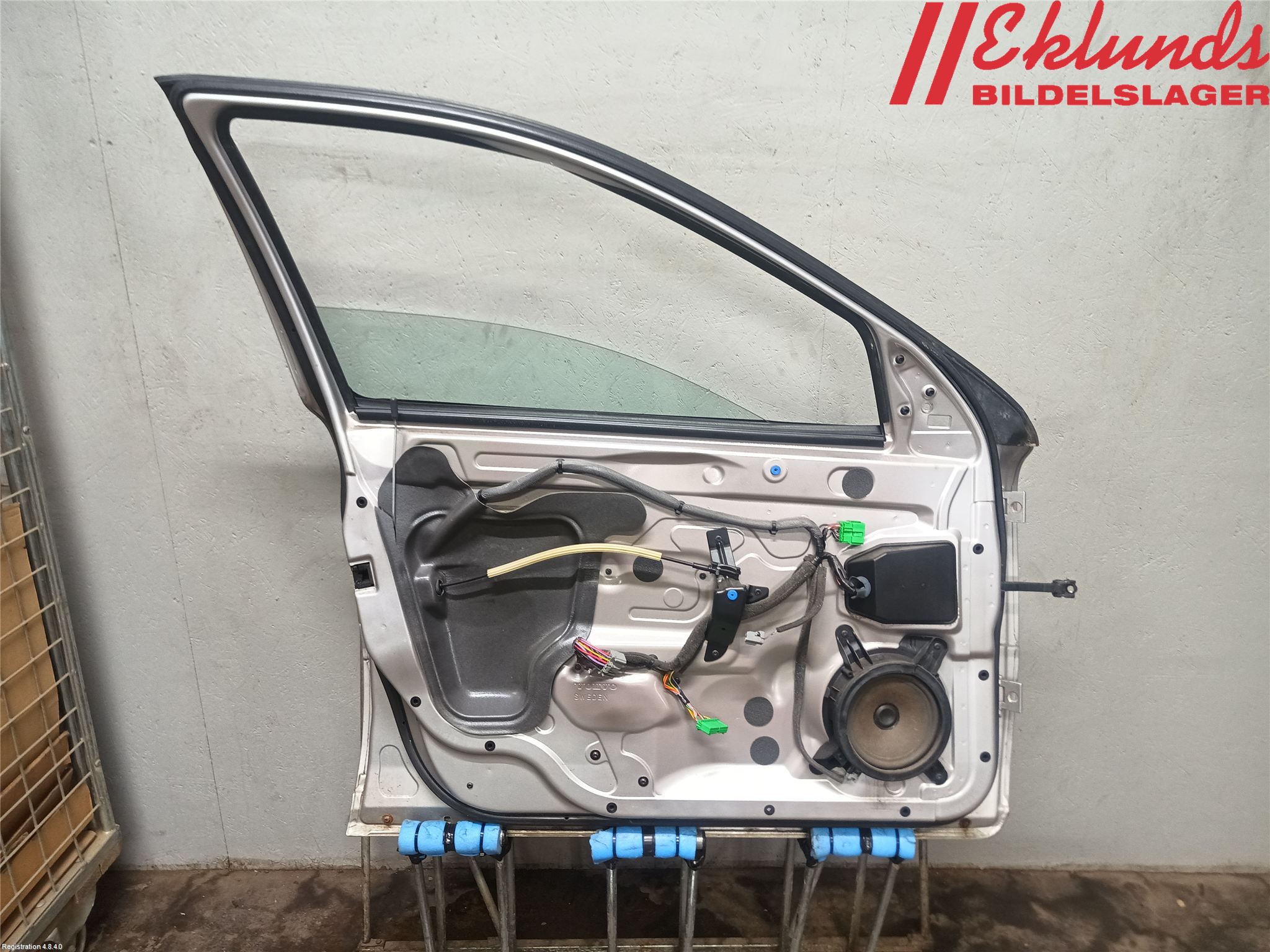 Volvo V70 00-04 Dörr Fram Vänster