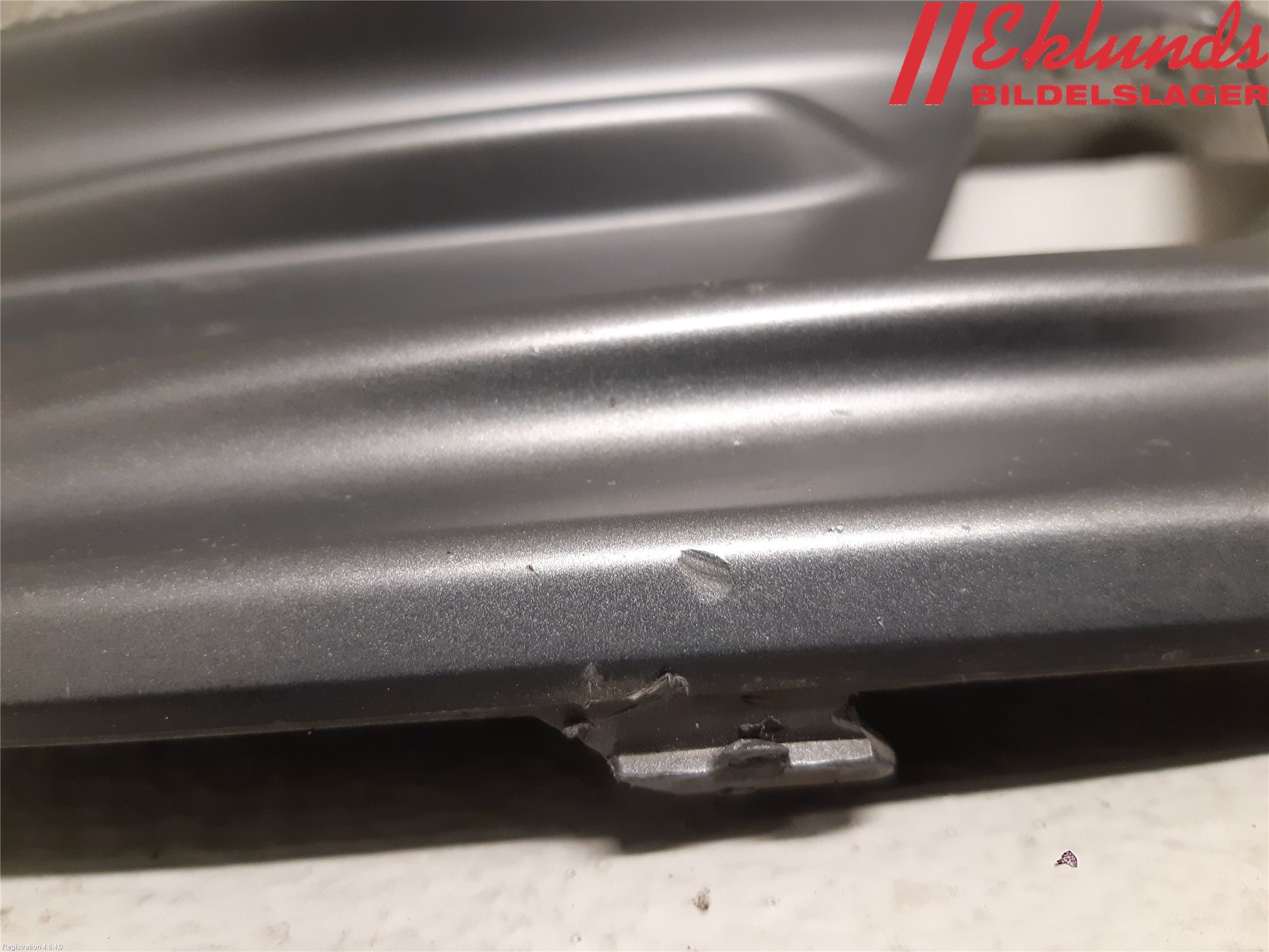 Volvo XC60 14-17 Dimljussarg Fram