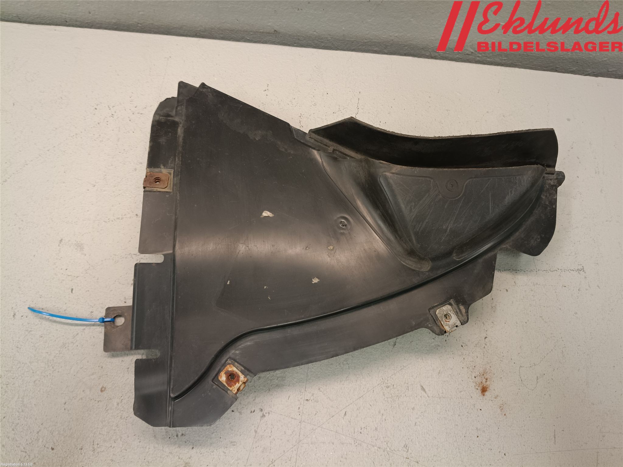 BMW 5 F10/F11/F18 09-17 Skärm Inner