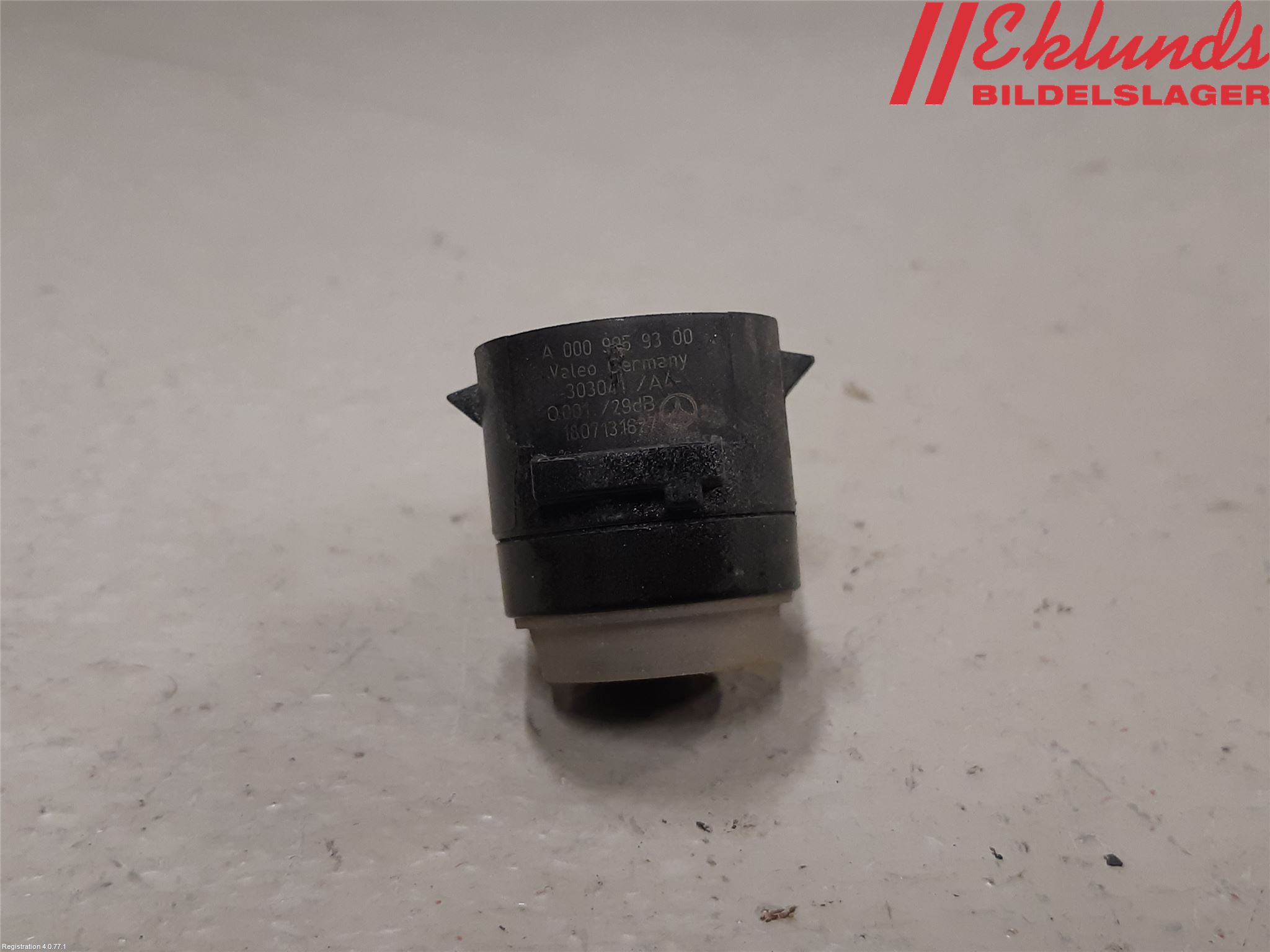 Mercedes-Benz MB E-KLASS (W212) 09-16 Parkeringshjälp Frontsensor
