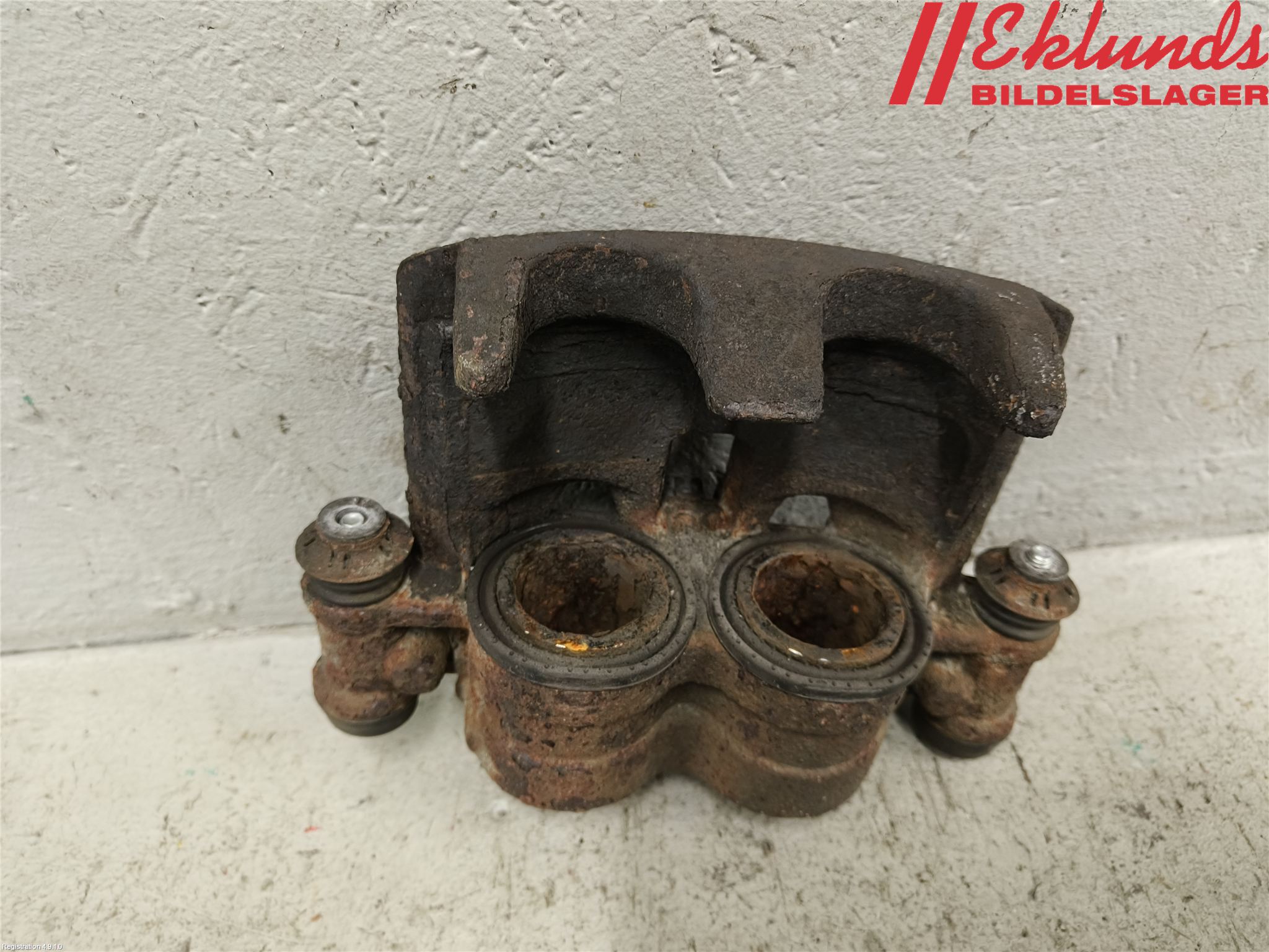 Iveco DAILY 14->> Bromsok Fram Vänster