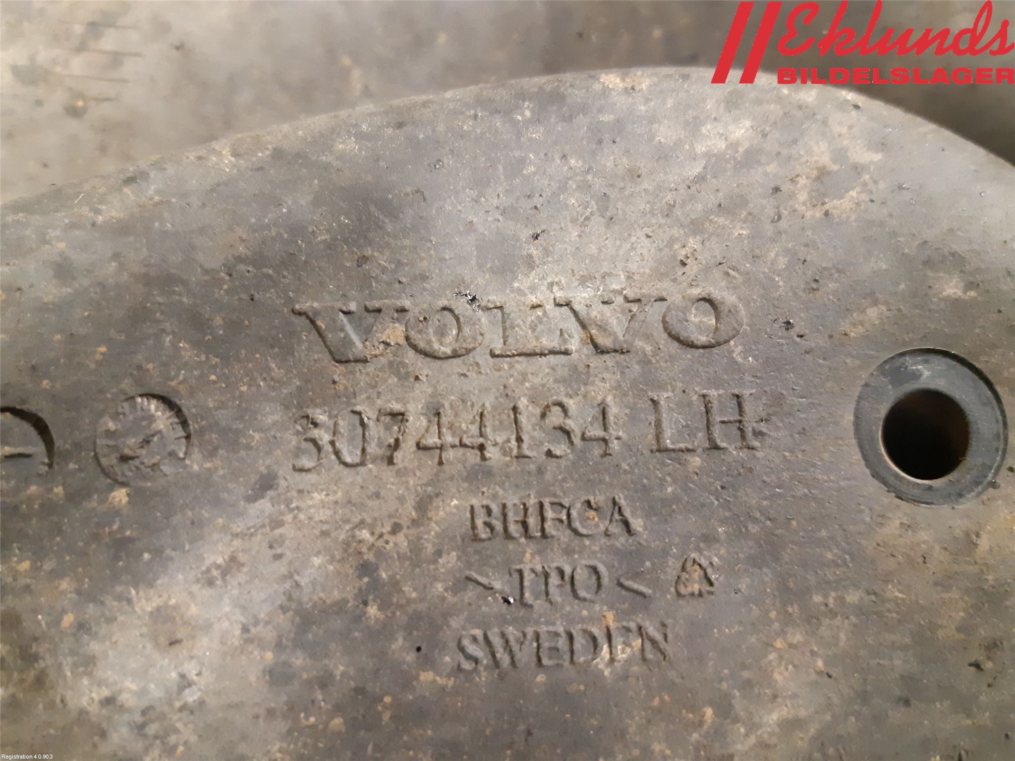 Volvo XC70 08-13 Stänkskydd