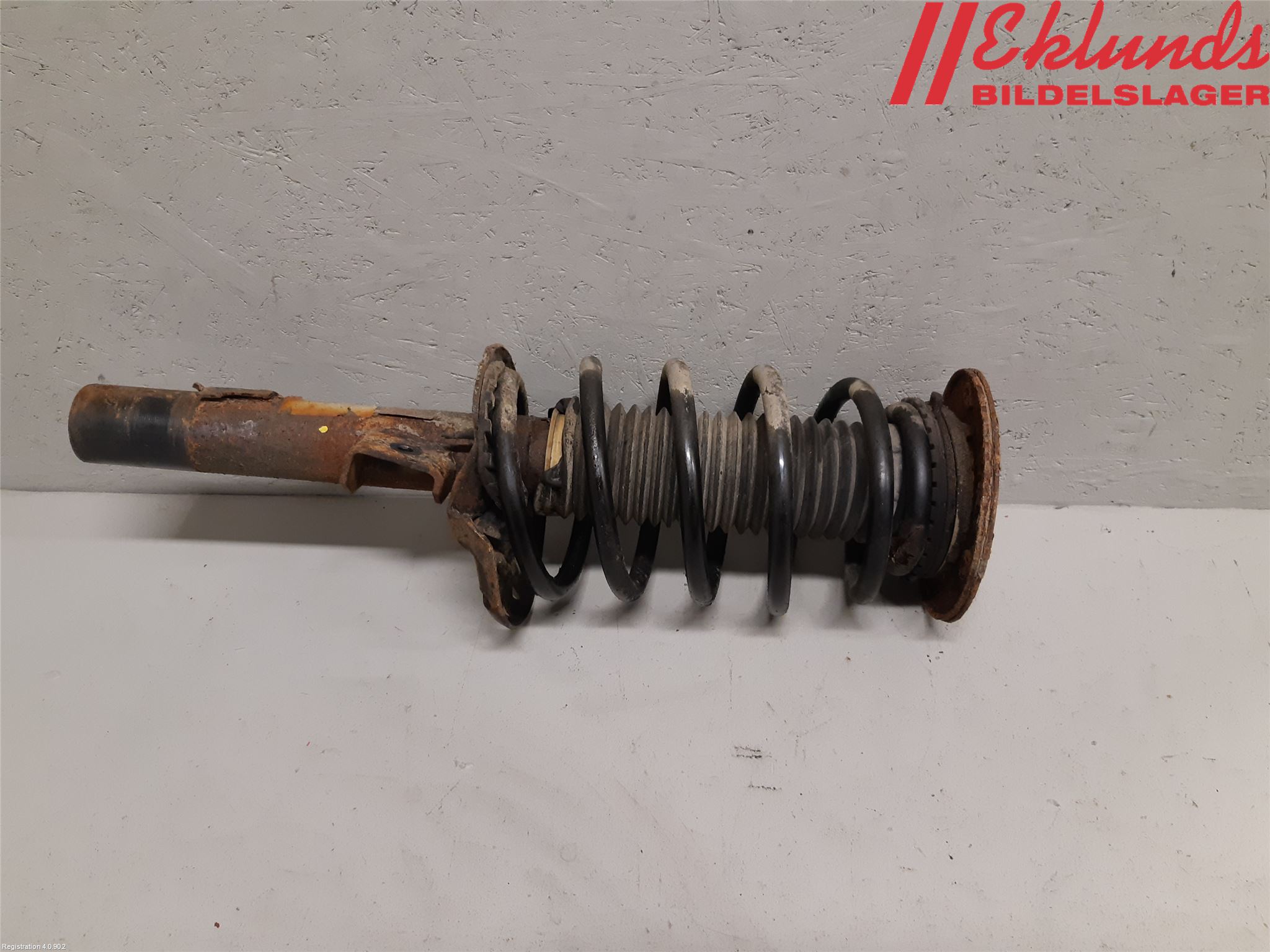 Volvo S80 07-13 Fjäderben Fram Höger