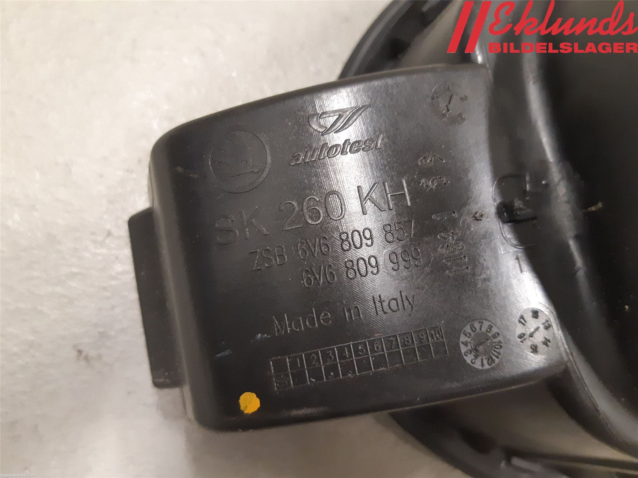 Skoda FABIA 15-21 Tanklucka