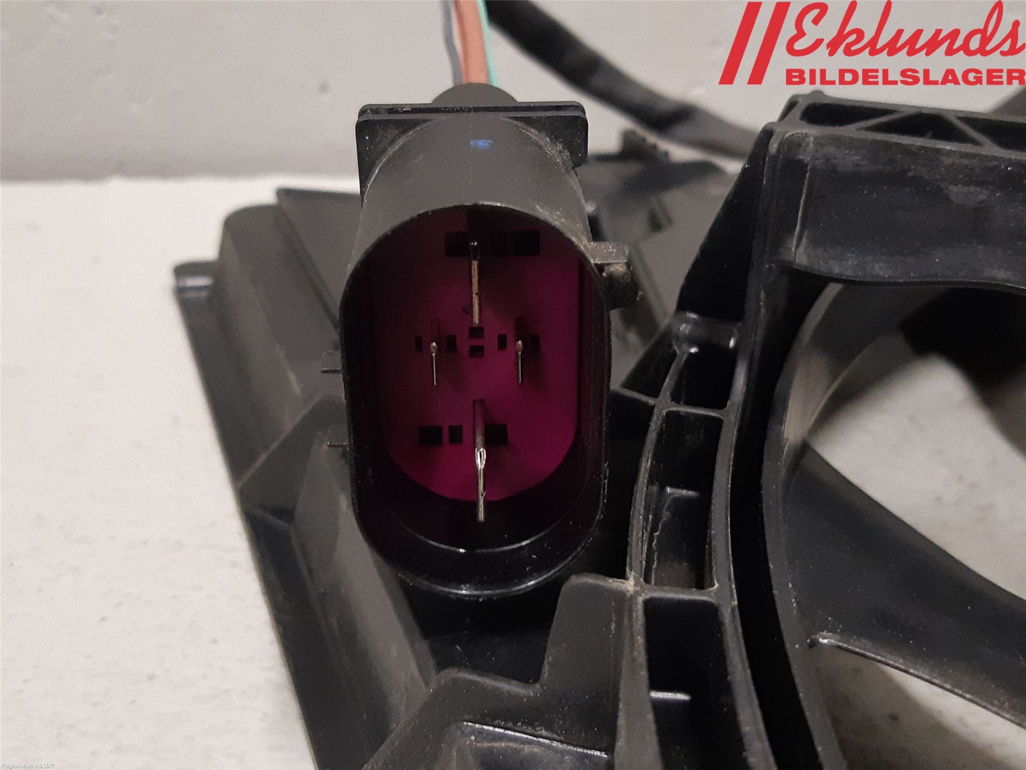 Volkswagen VW POLO VI 18->> Kylfläkt El