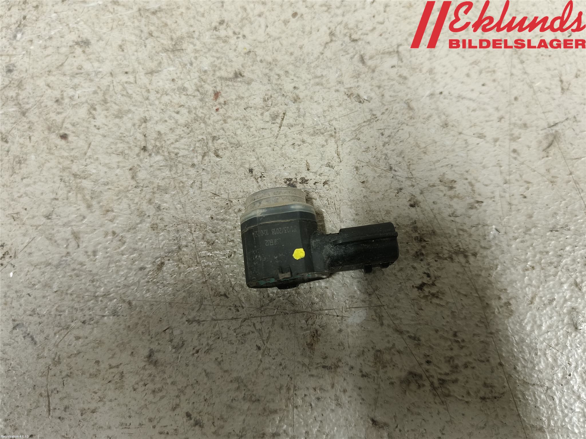 Renault TRAFIC/E-TECH 15- Parkeringshjälp Backsensor