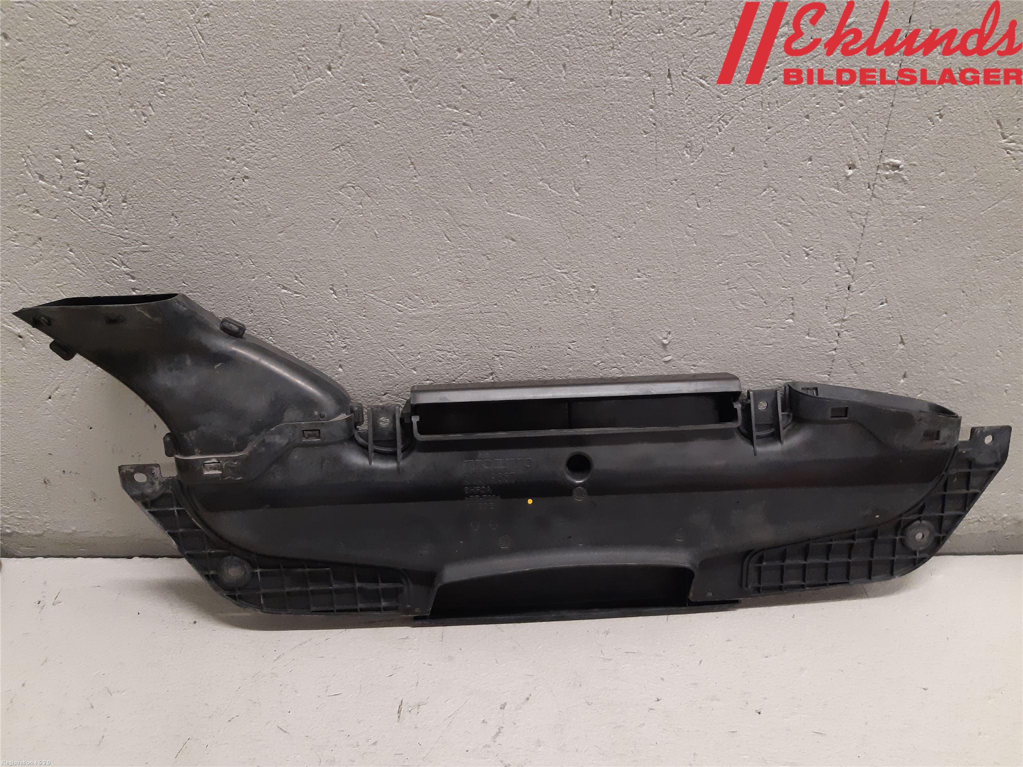 Volvo V40 12-19 Deflektor Plåt-Plast Kylning