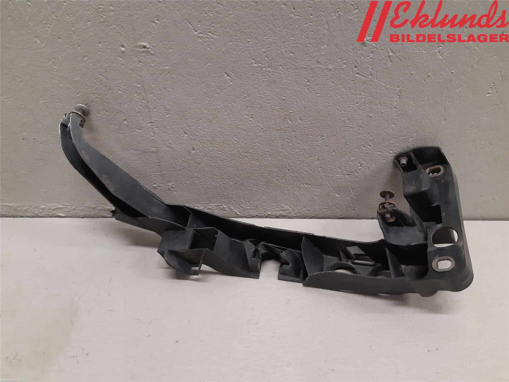 Audi A3/S3 05-13 Strålkast Fästsarg