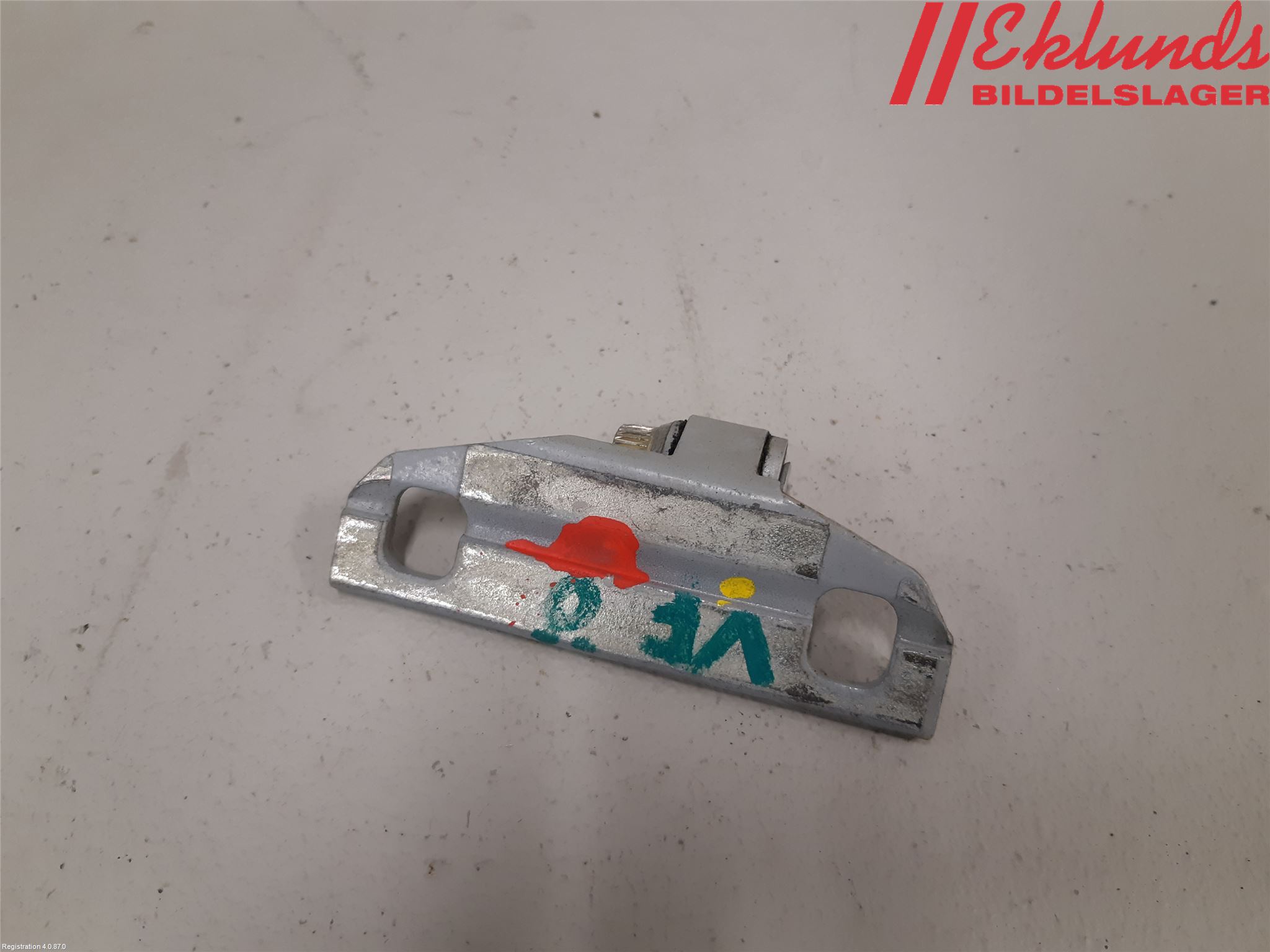 Volvo XC60 09-13 Dörrgångjärn