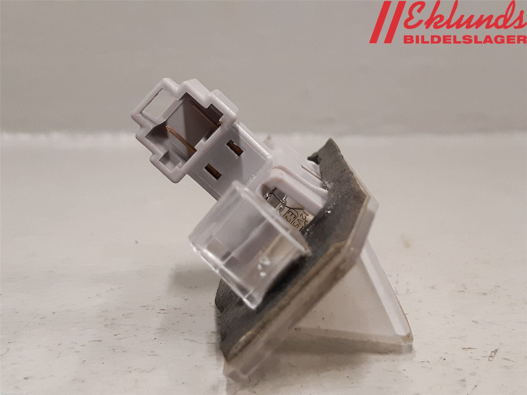 Mitsubishi OUTLANDER 13-21 Skylt Belysning