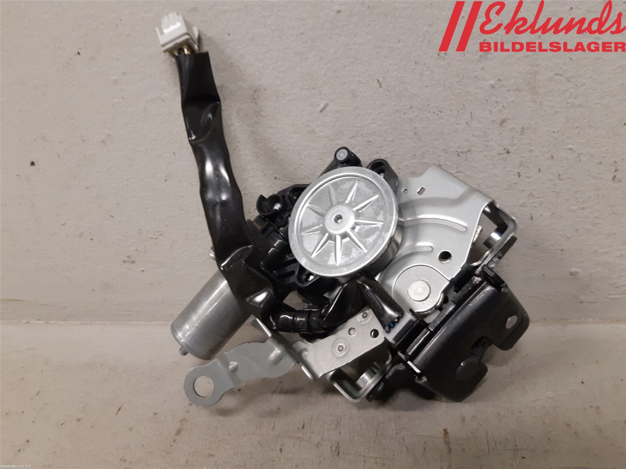 Toyota COROLLA 19- Låskista Baklucka