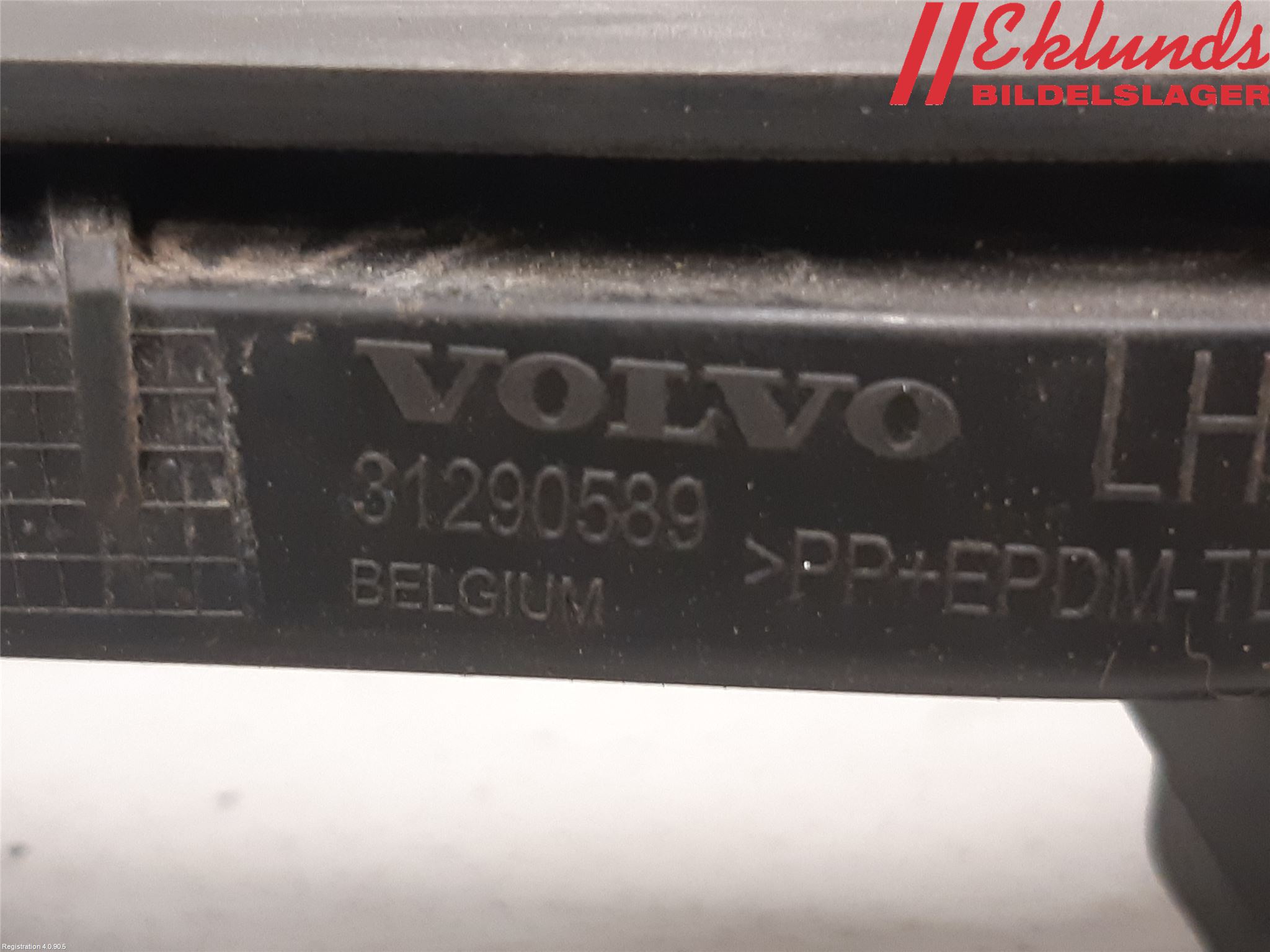 Volvo V40 12-19 Stötfångarfäste Bak Vä