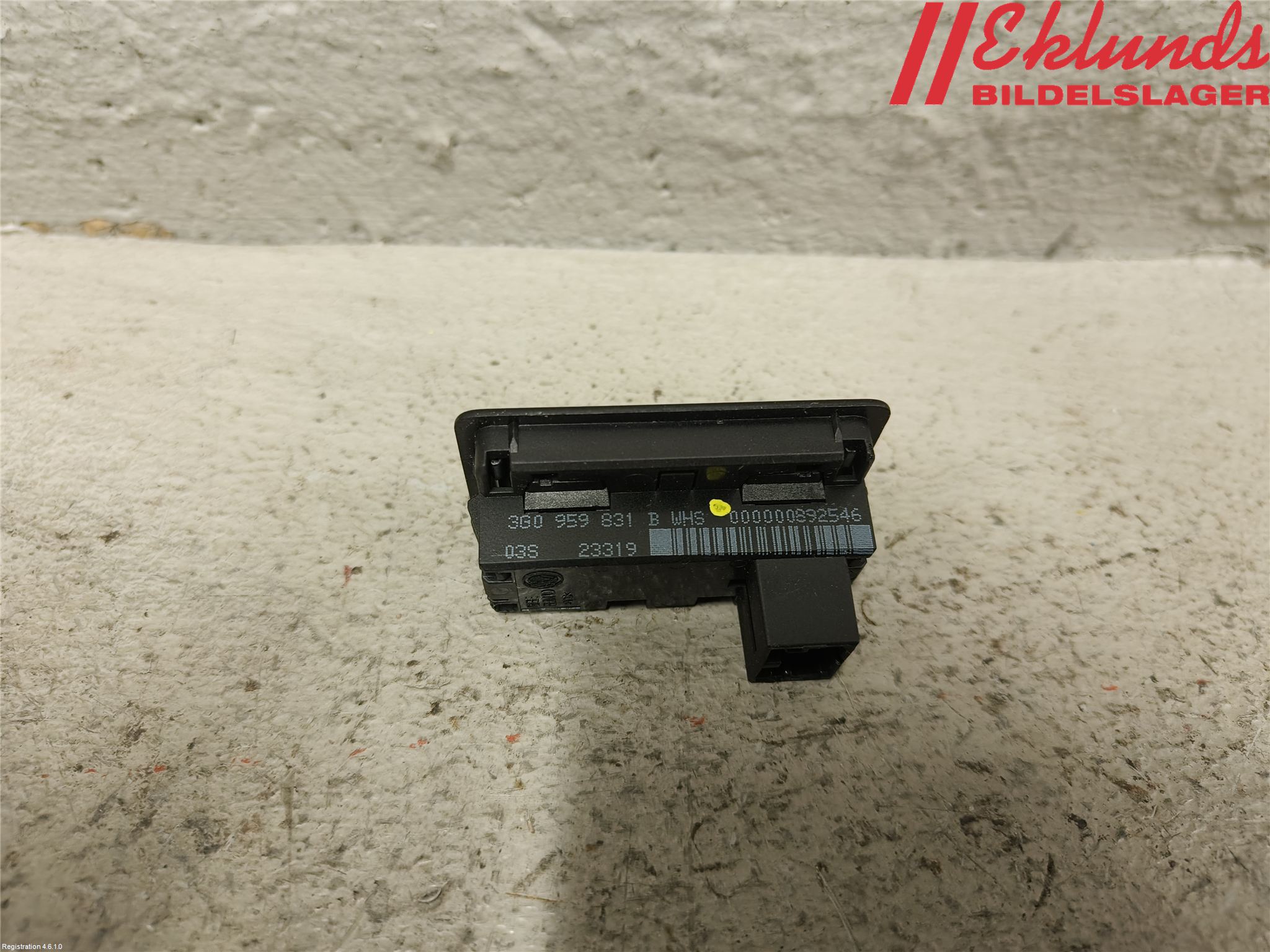 Volkswagen VW PASSAT 20-24 Strömställare Baklucka