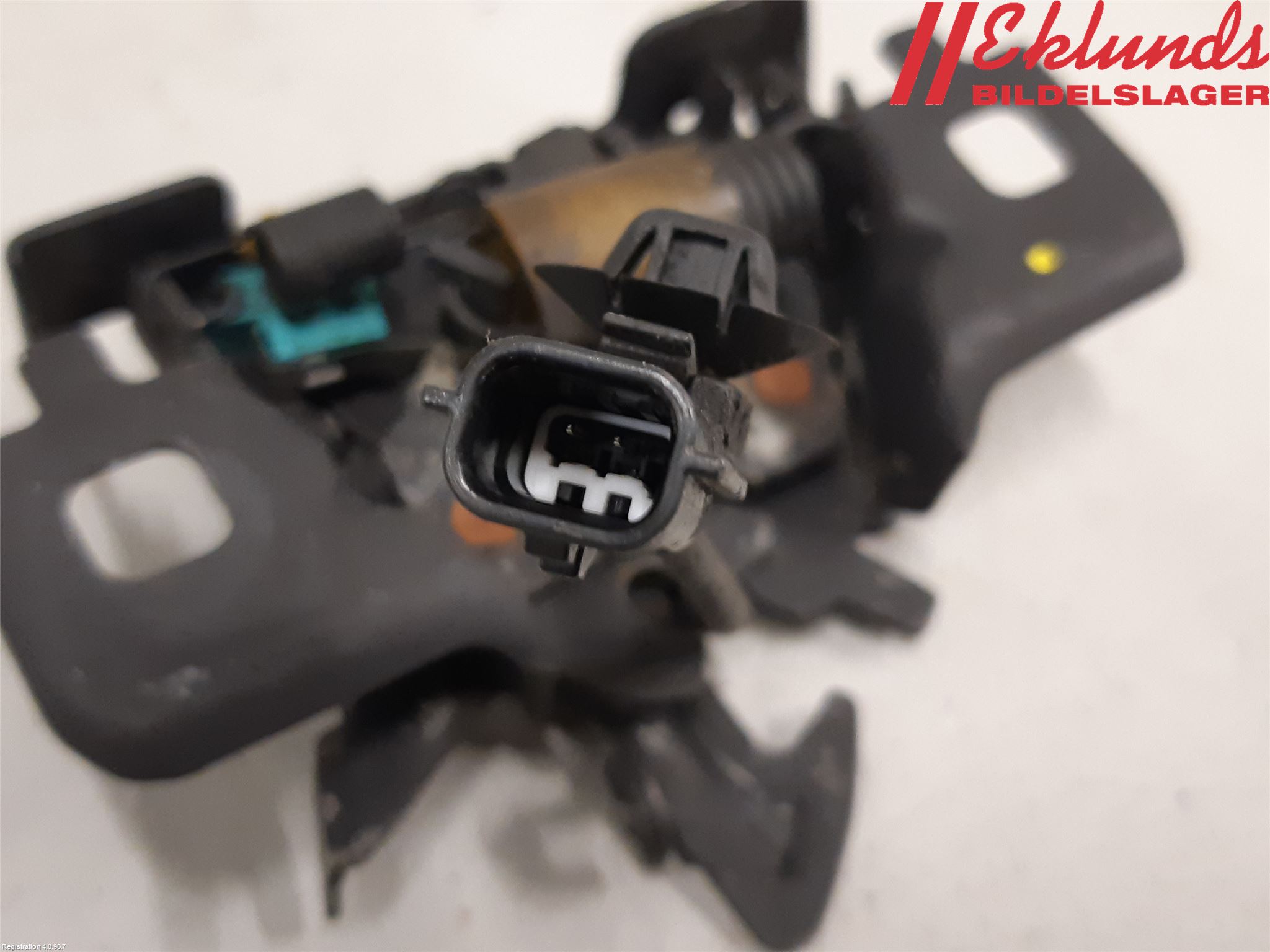 Opel VIVARO 15-19 Huvlås