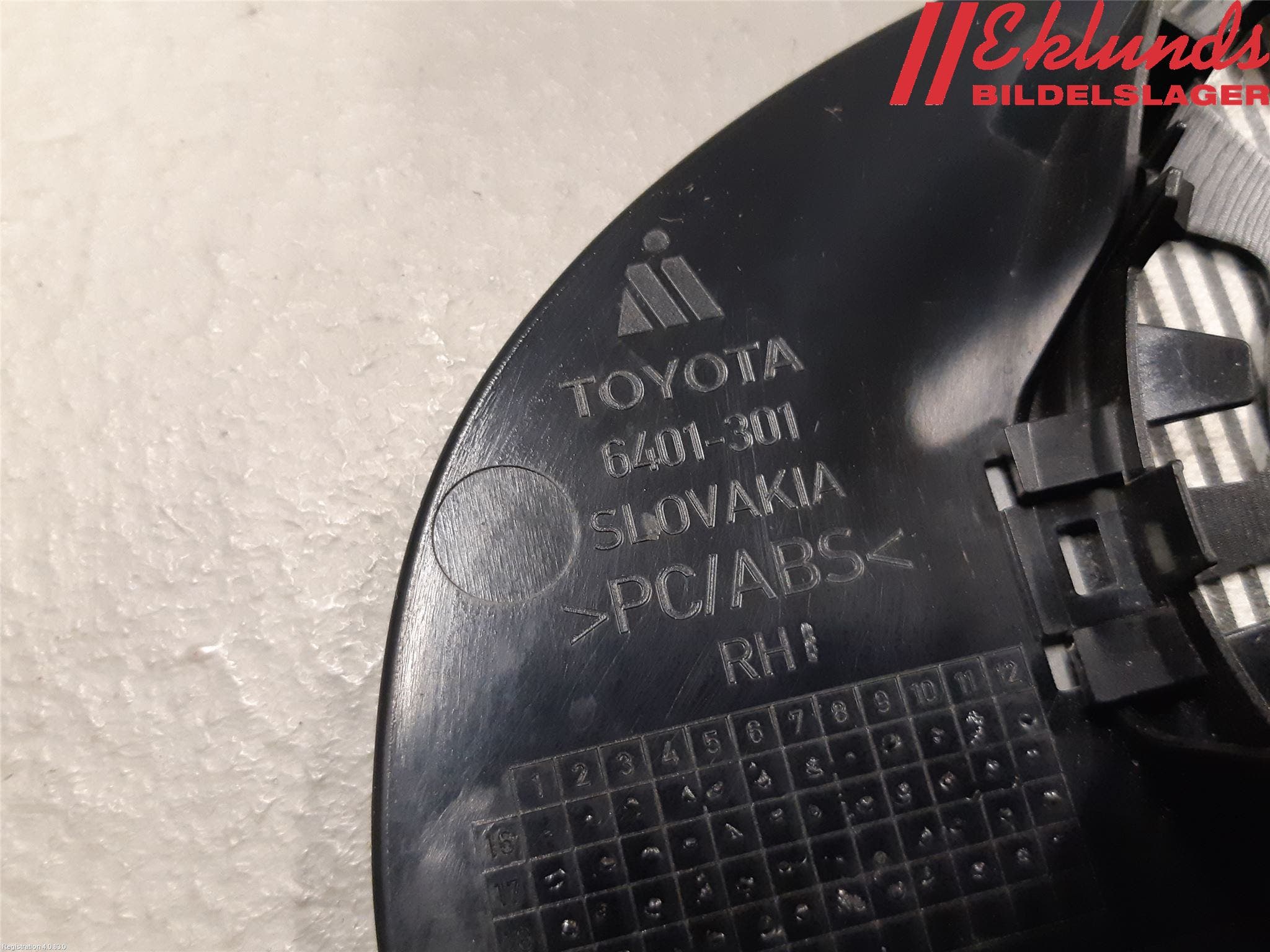 Toyota YARIS XP130 15-20 Spegelglas Hö