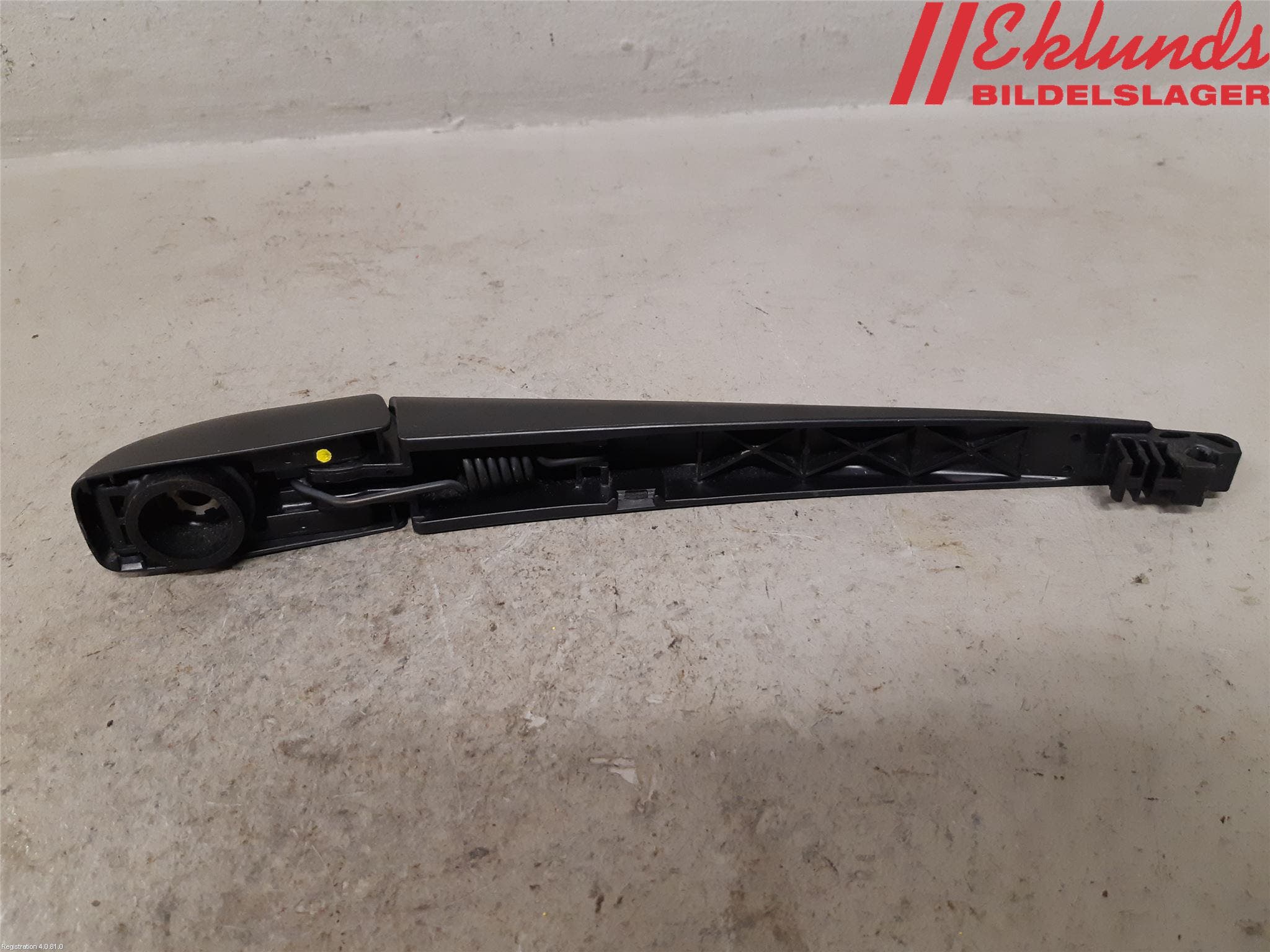 Toyota COROLLA 19- Torkararm-Bakruta