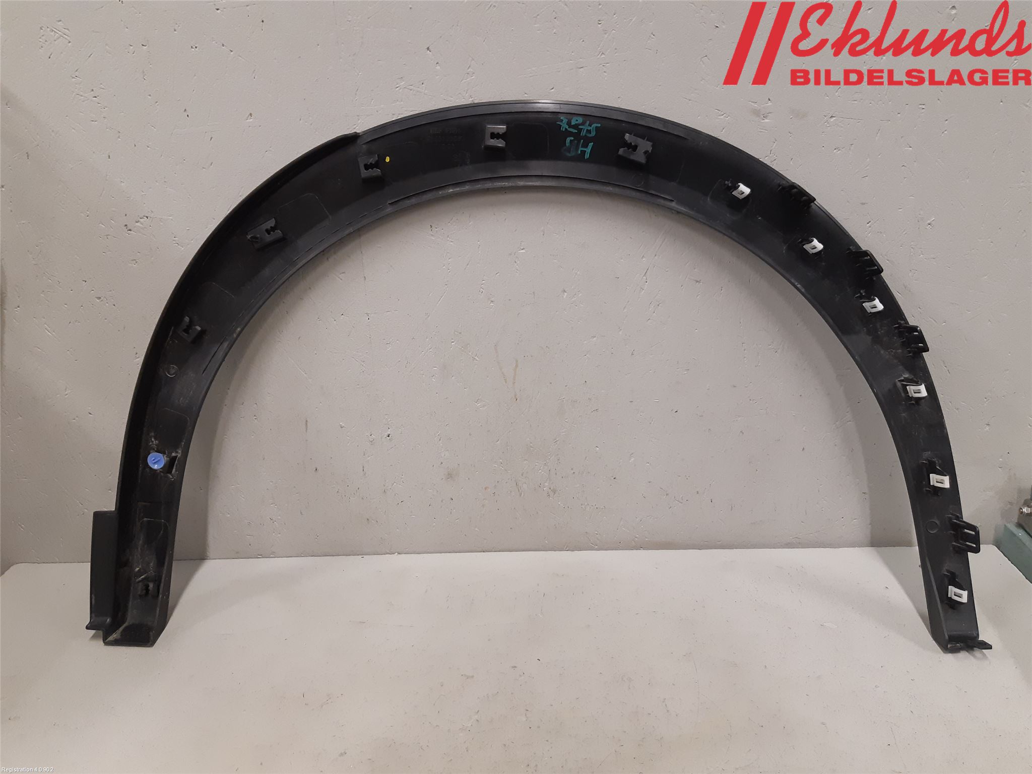 Peugeot 2008/E-2008 20- Skärmbreddare