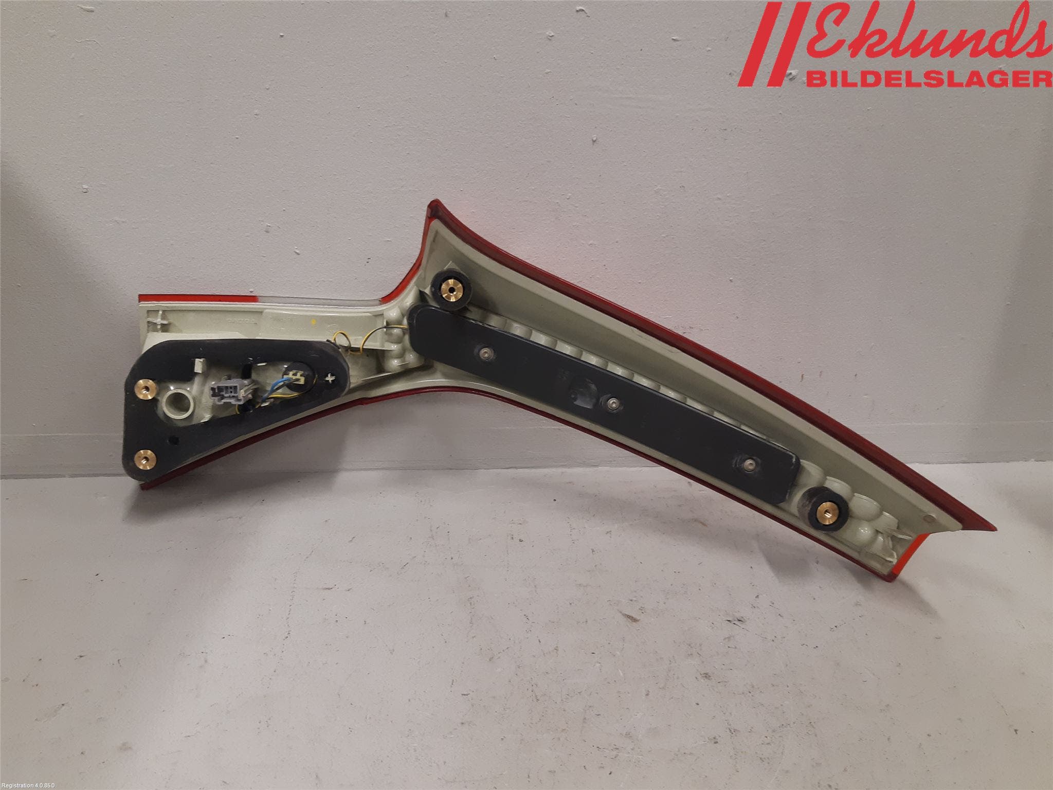 Volvo XC70 08-13 Bakljus Lucka Hö