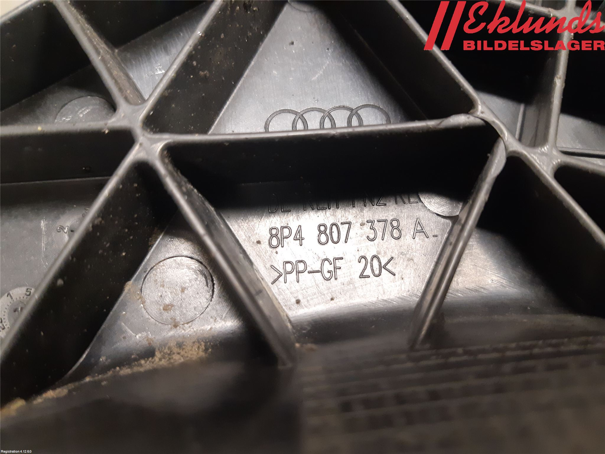 Audi A3/S3 05-13 Stötfångarfäste Bak Hö