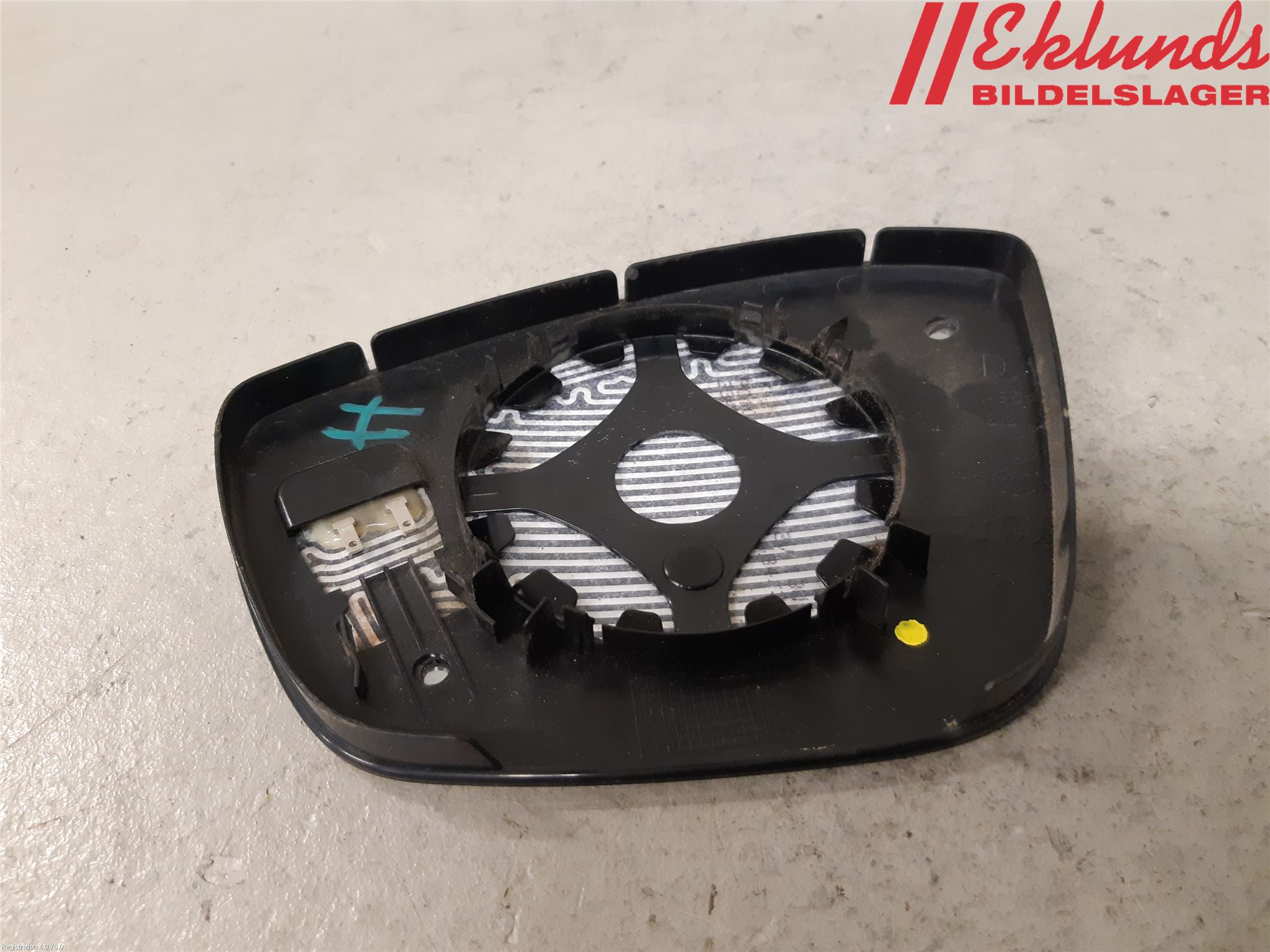 Peugeot 208 12-15 Spegelglas Hö