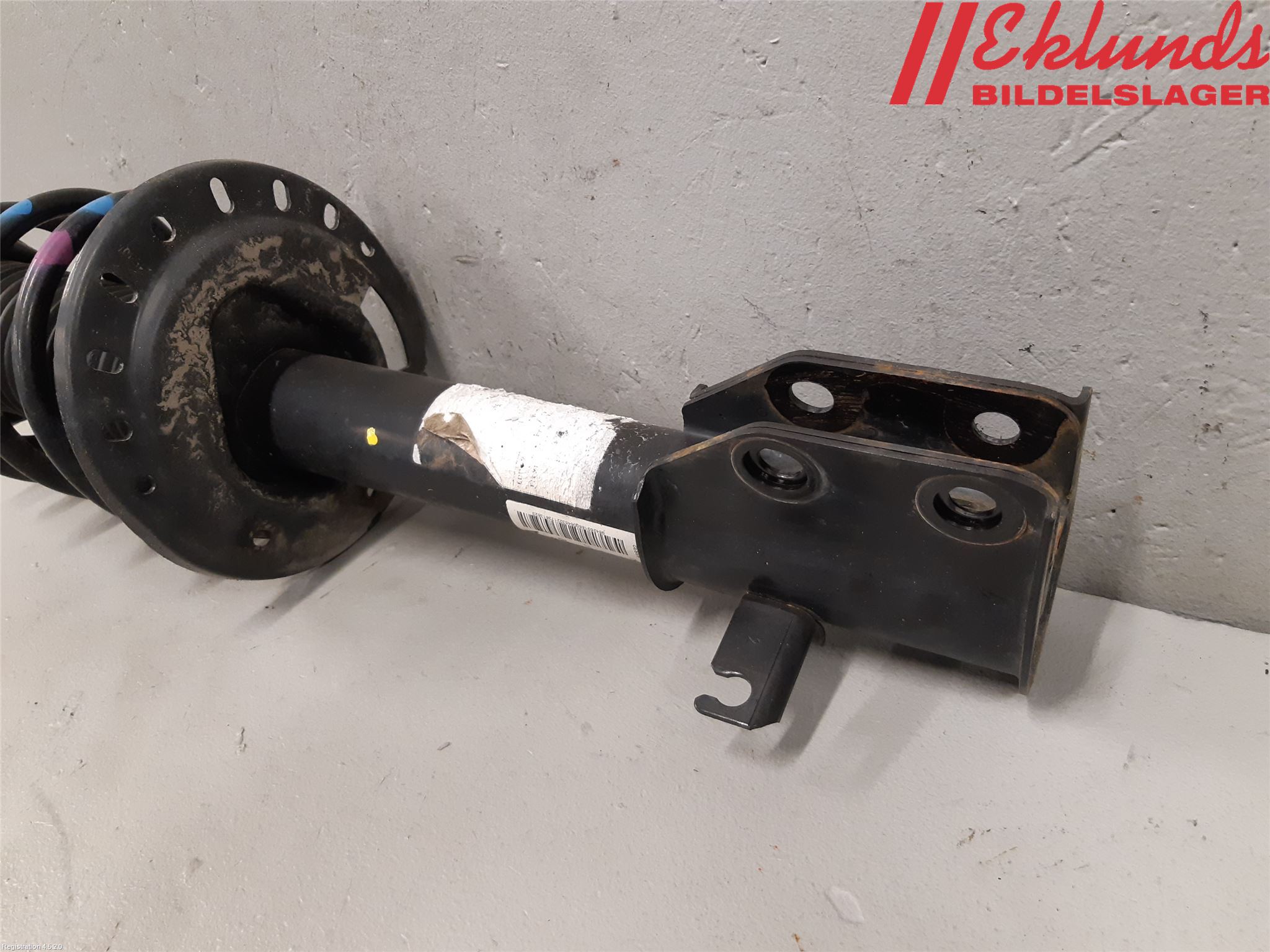 Opel MOKKA 21- Fjäderben Fram Höger