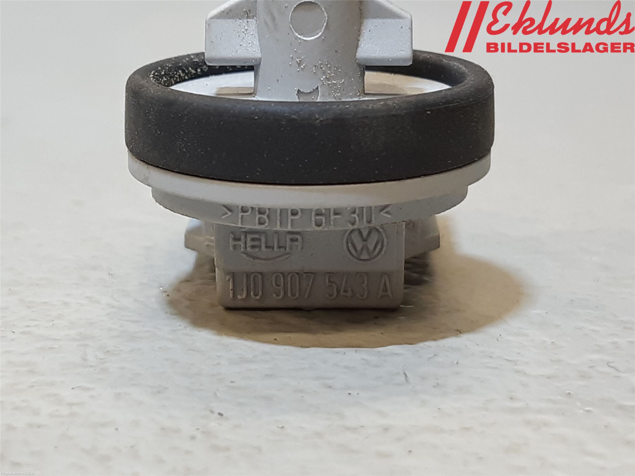 Volkswagen VW AMAROK 2H 10-22 Givare Temp Vatten