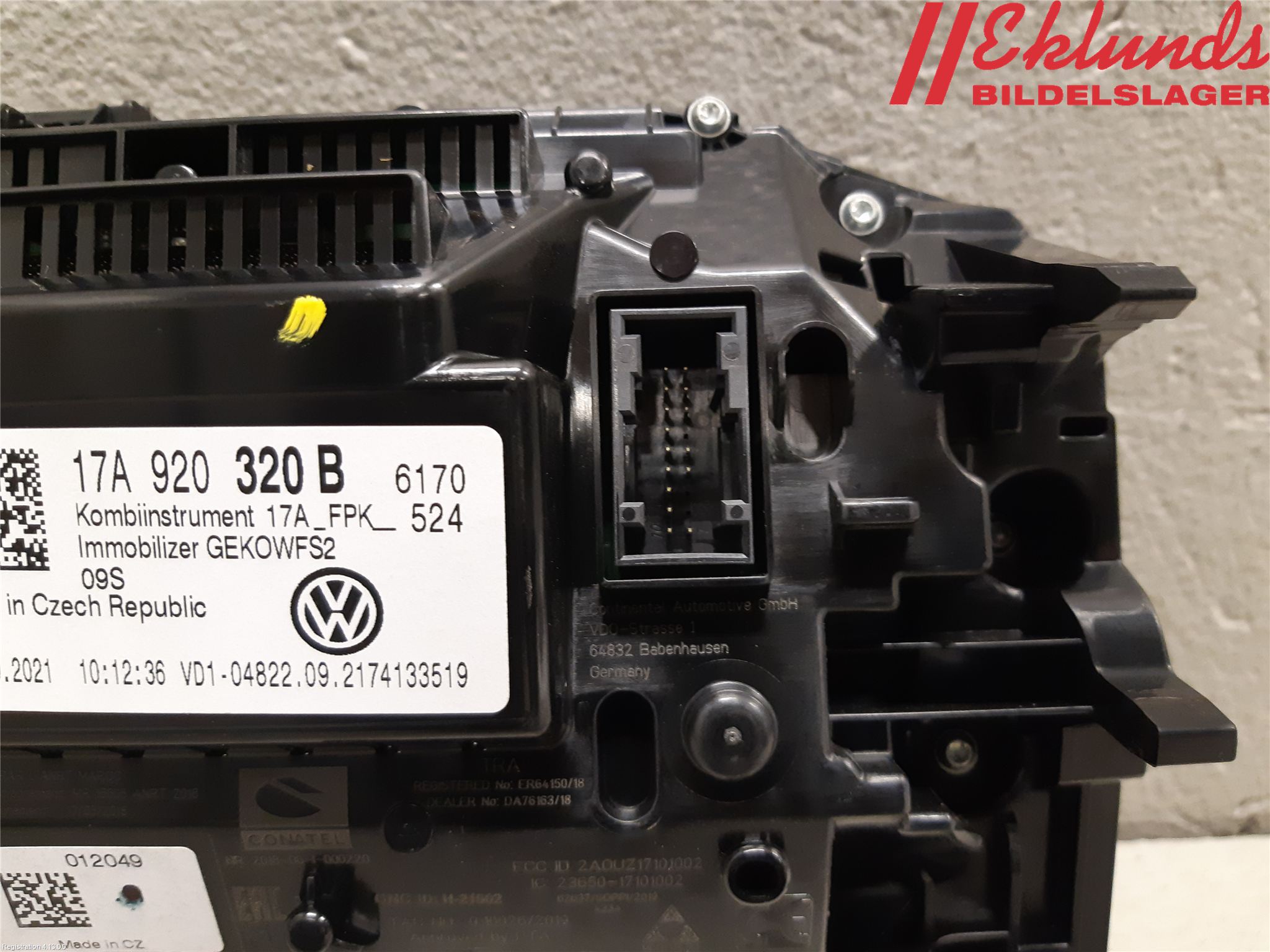 Volkswagen VW T-ROC 18- Instrument Komb