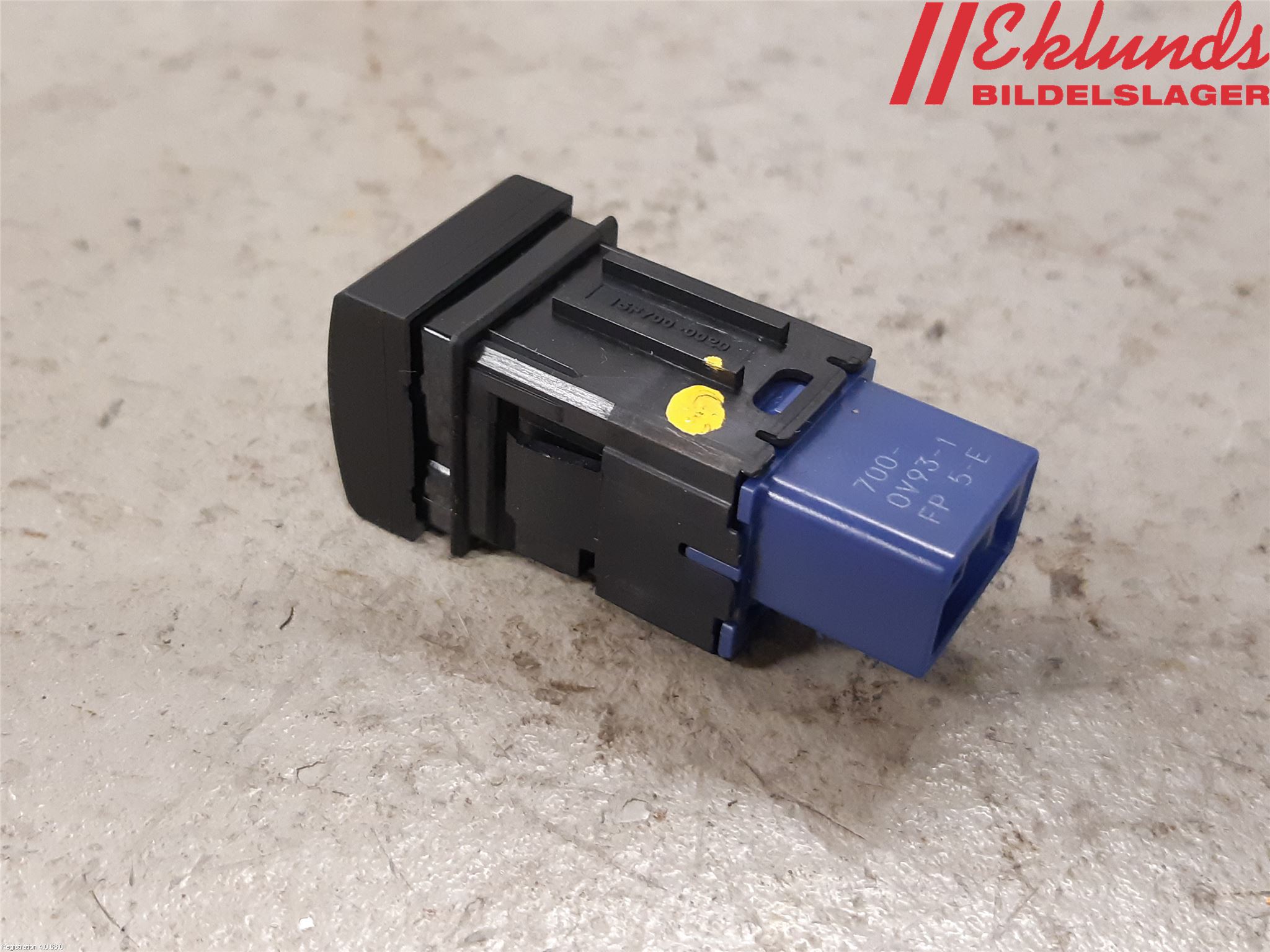 Toyota RAV4 19- Strömställare Tanklucka