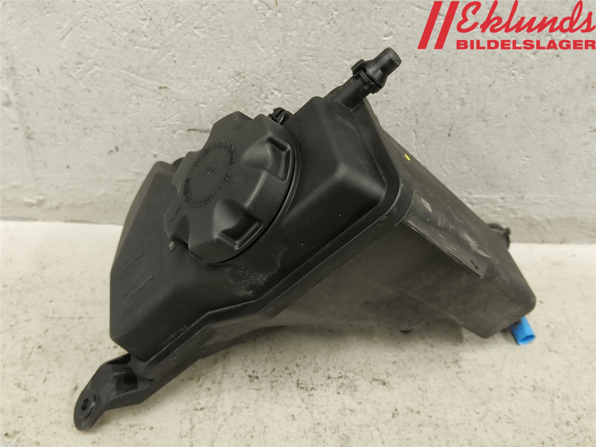 BMW 1 E87/81 5D/3D 03-11 Expansionstank