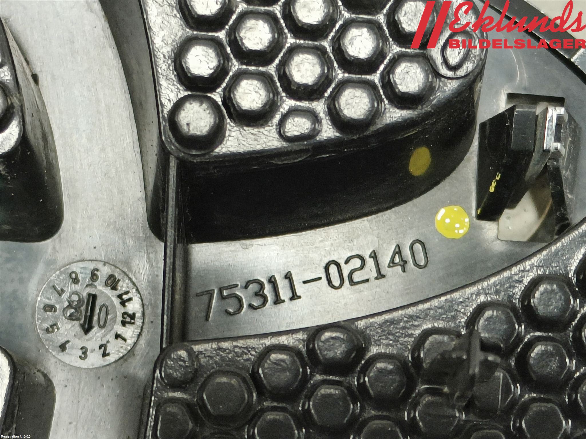 Toyota AURIS 07-09 Emblem