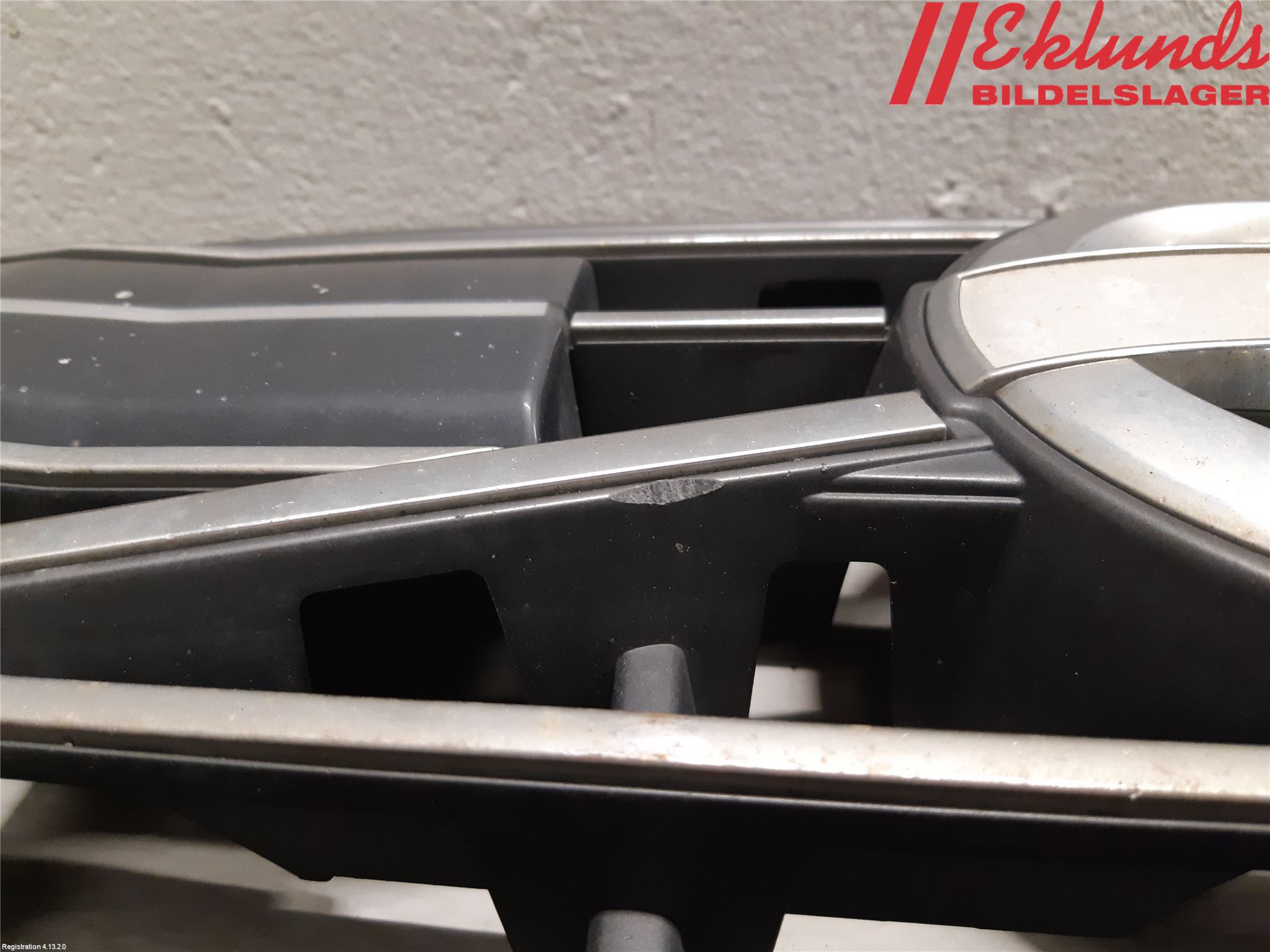 Volvo XC60 14-17 Grill Komp