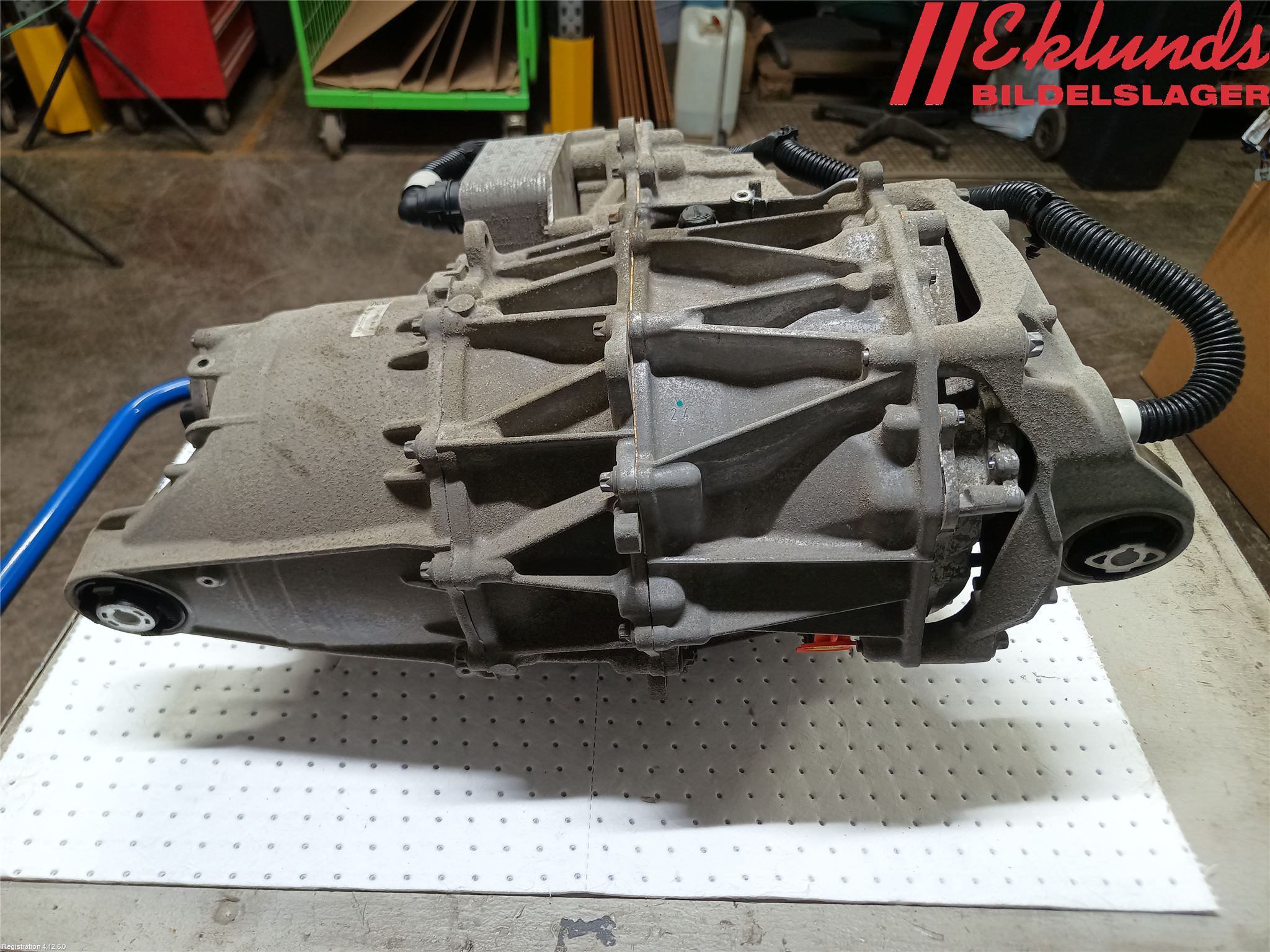 Tesla MODEL 3 17- Motor Elektrisk Bak