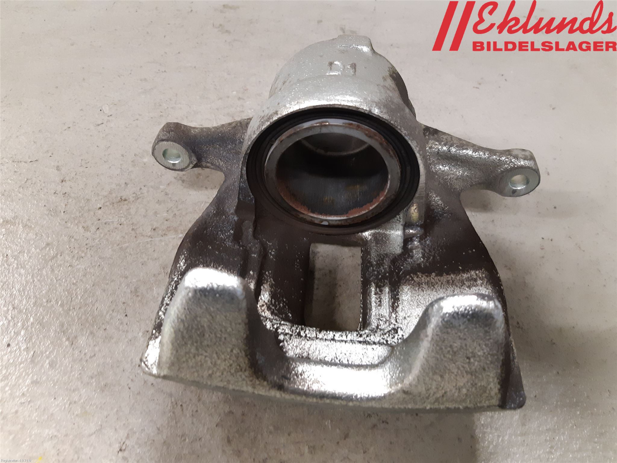 Toyota C-HR 16-23 Bromsok Fram Höger