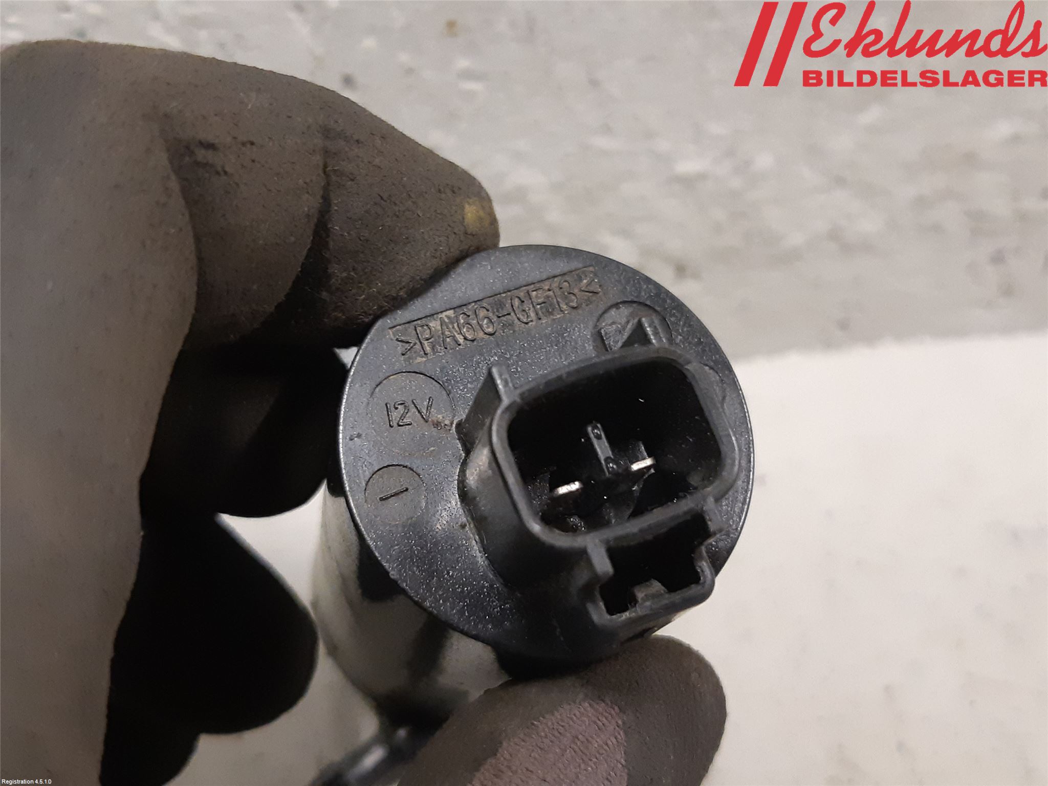 Toyota AVENSIS 09-15 Spolarpump Baklucka