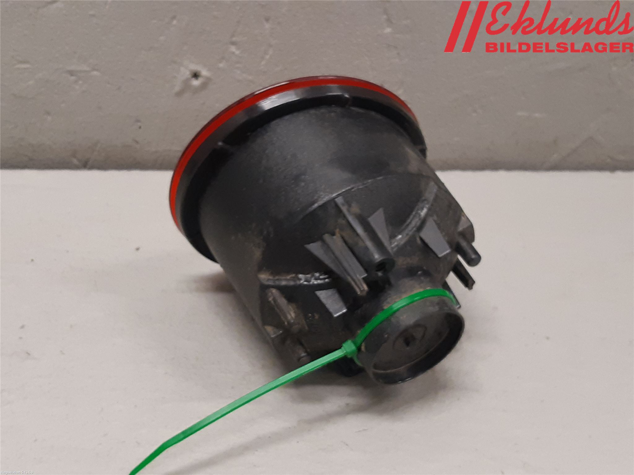 Mitsubishi L200 06-15 Dimljus/Reflex Bak