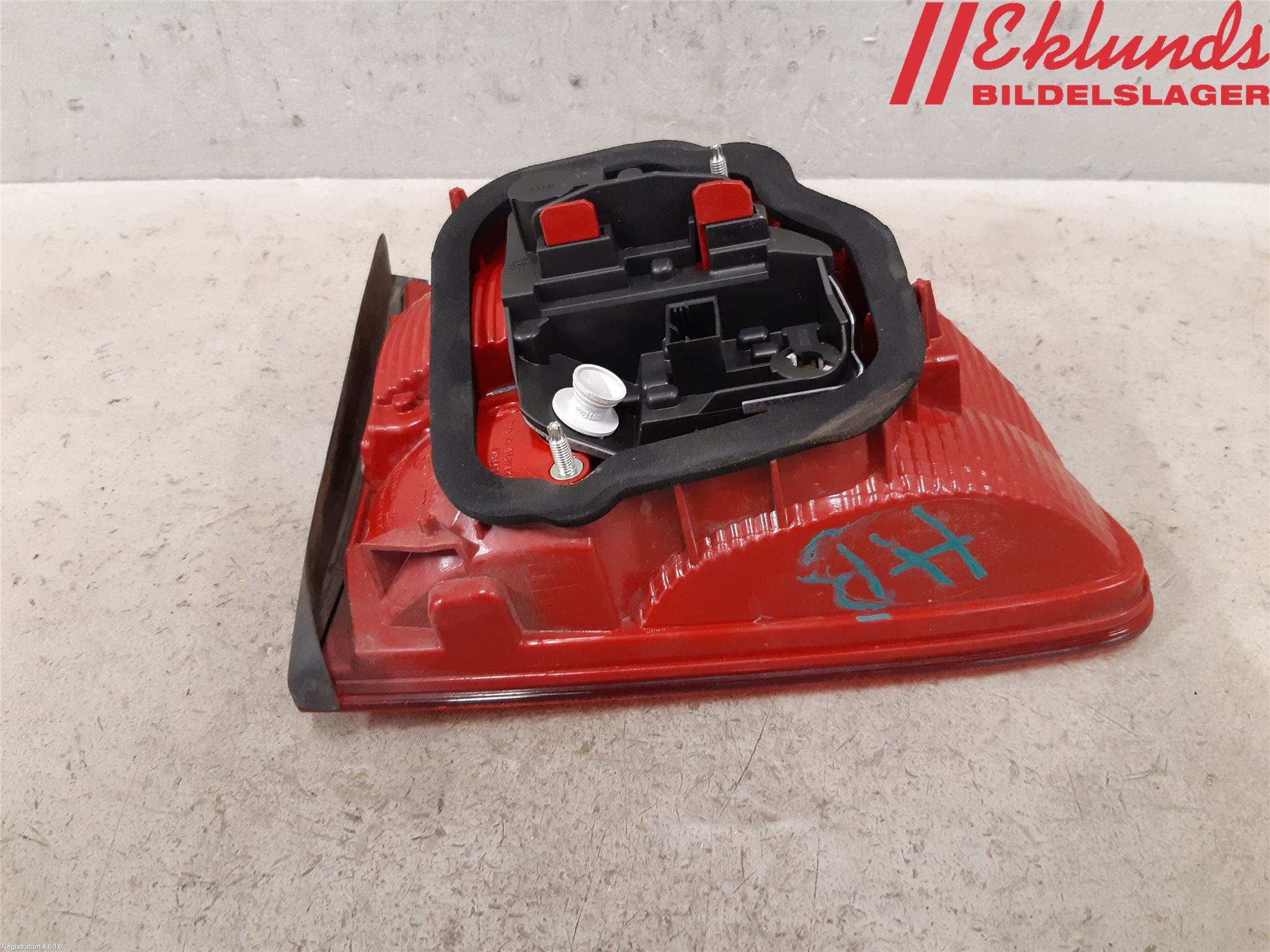 Volkswagen VW TOURAN 10-15 Bakljus Lucka Hö