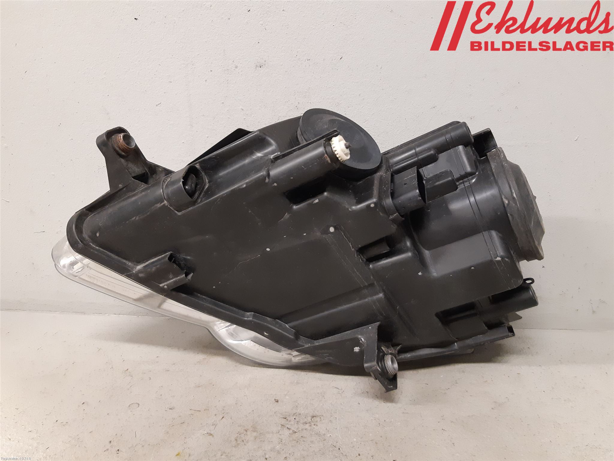 Volkswagen VW PASSAT 05-11 Strålkastare Höger