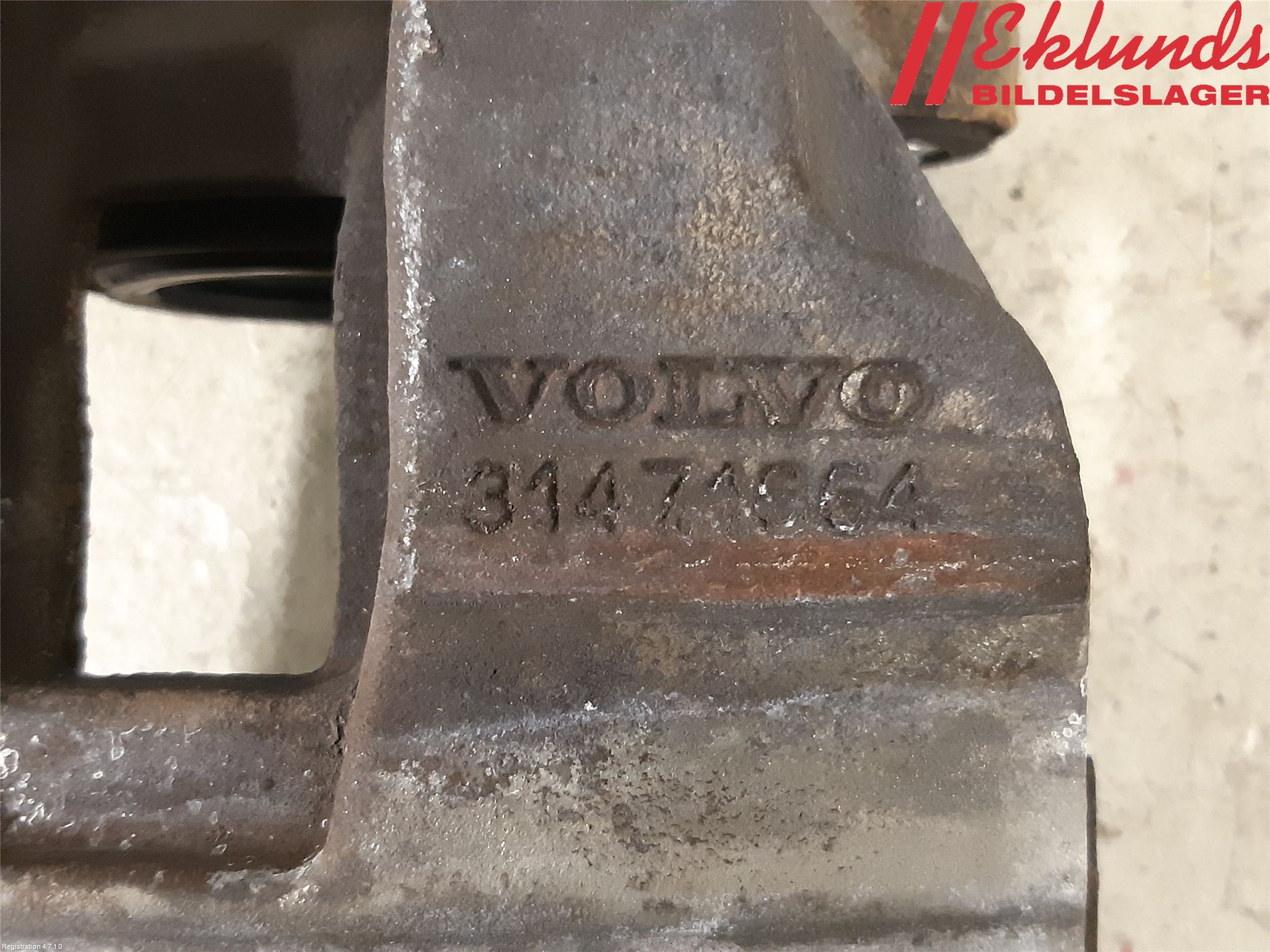 Volvo XC40/RECHARGE 18- Bromsok Fram Höger