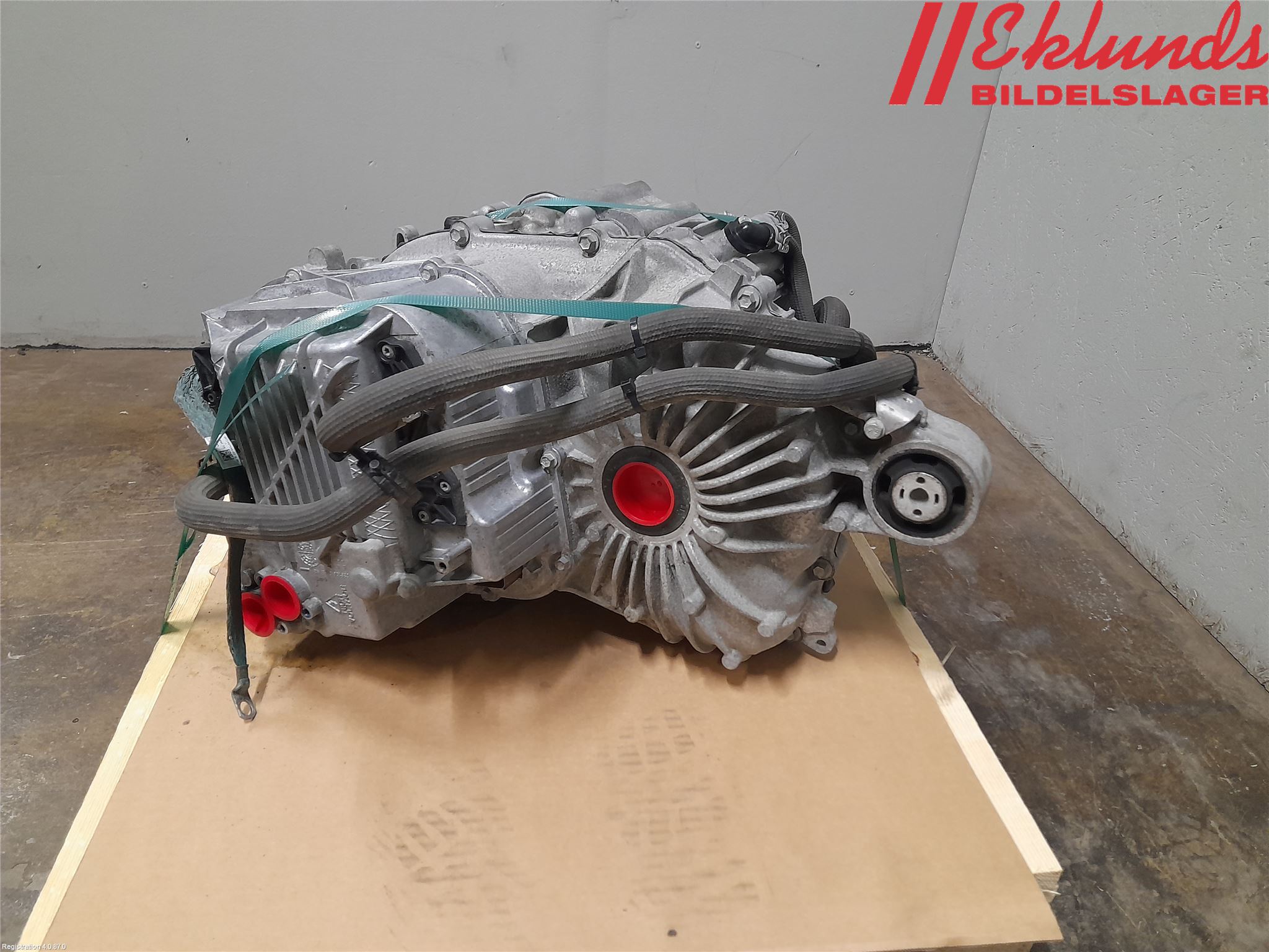 Tesla MODEL S 13- Motor Elektrisk Bak