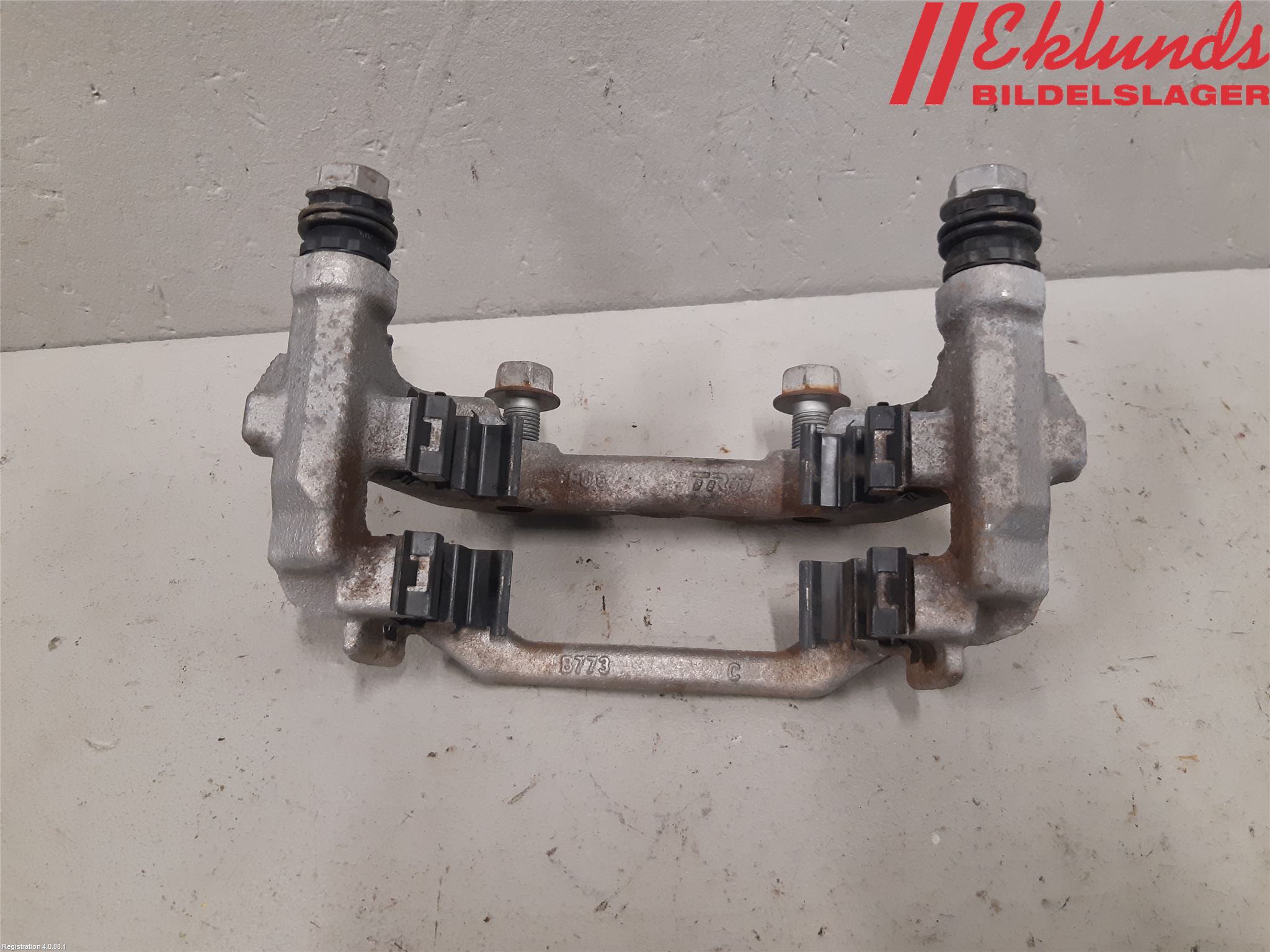 Toyota YARIS XP21 20- Bromsokshållare