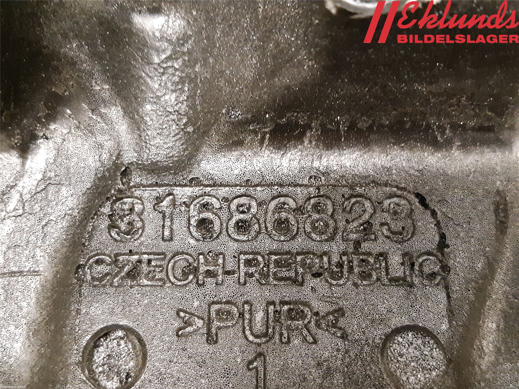 Volvo V60 19- Motorkåpa