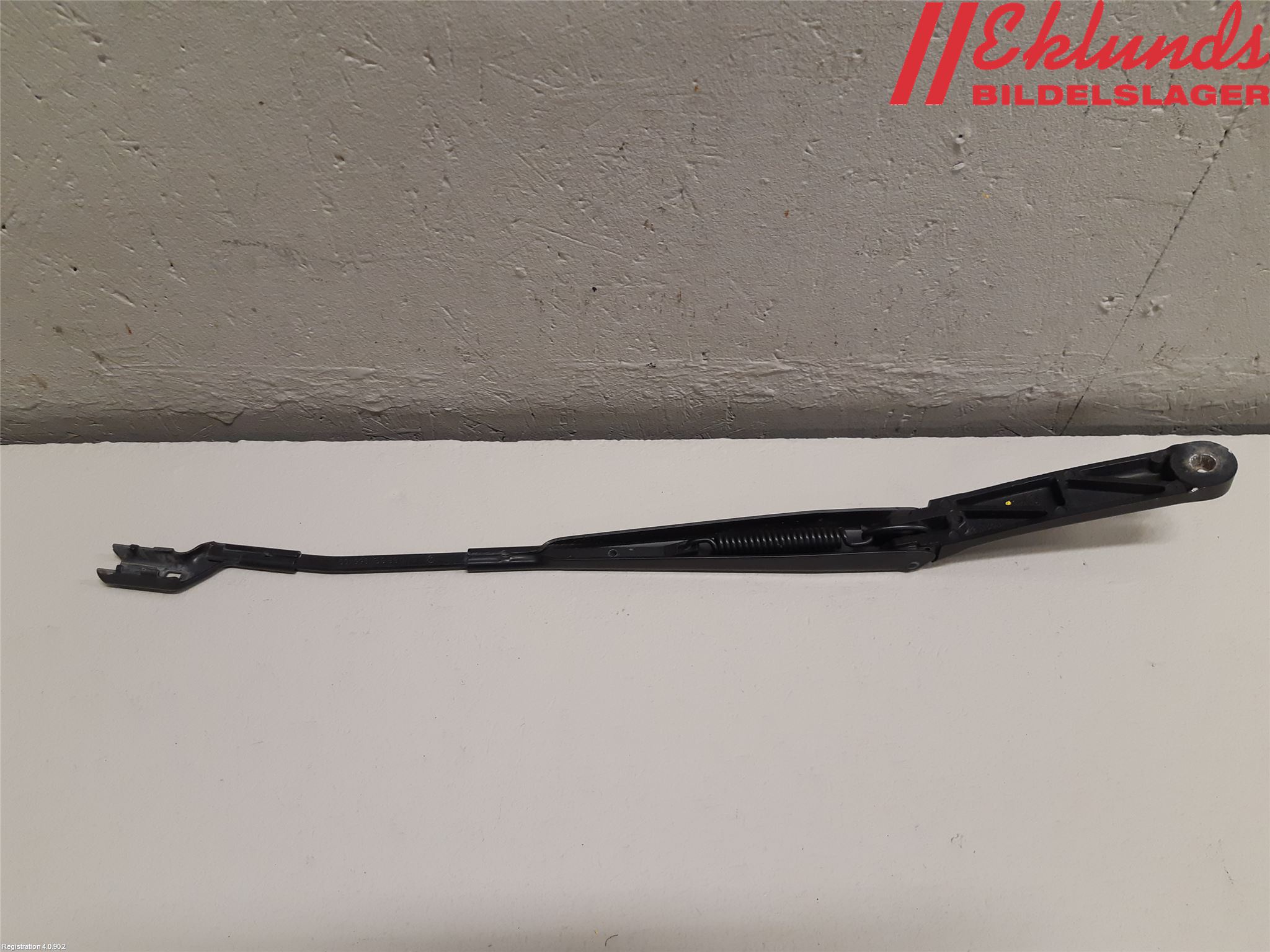 Volkswagen VW PASSAT 15-19 Torkararm Armar Vindruta