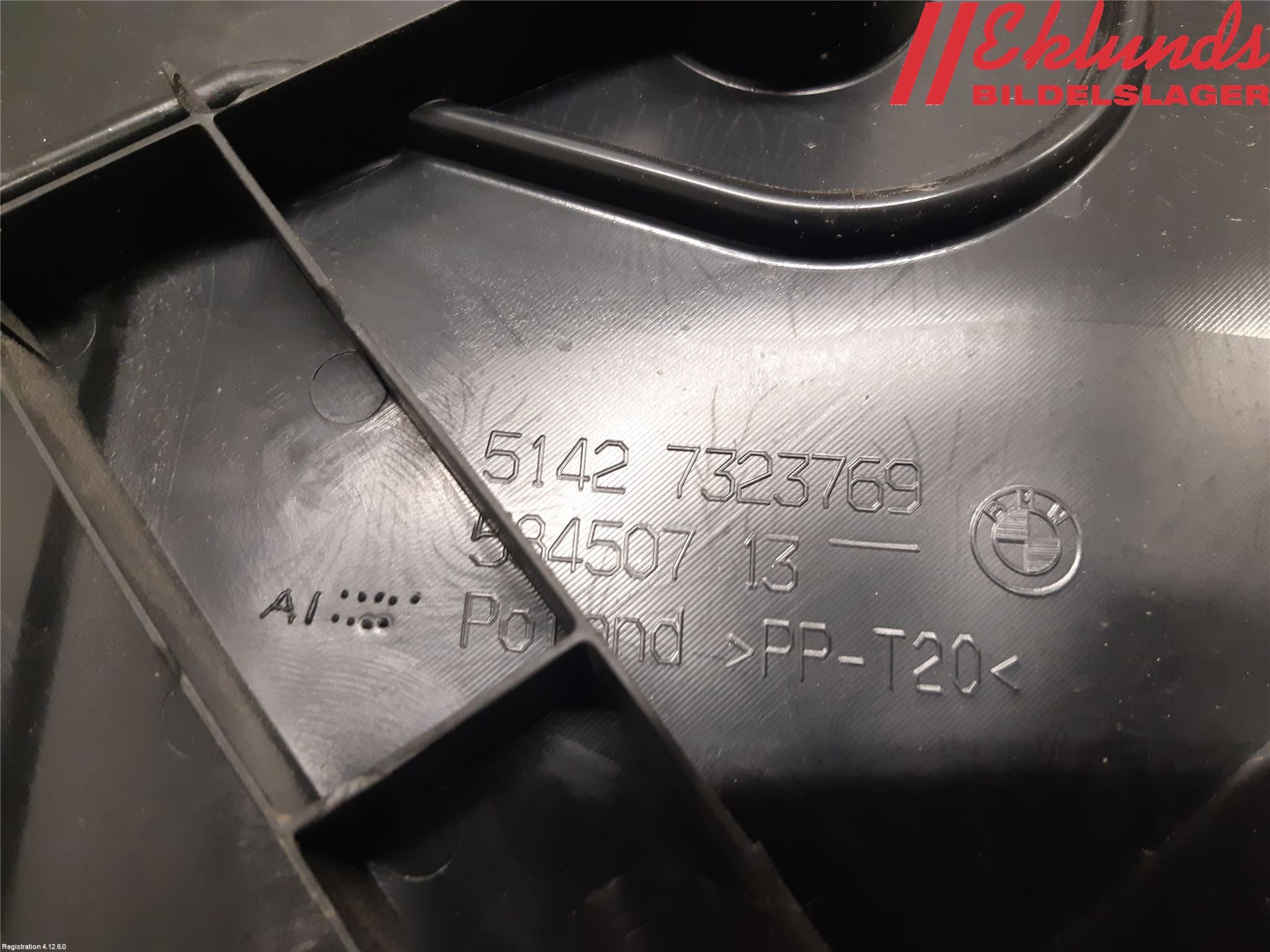 BMW i3 I01 13-22 Dörrklädsel Vä