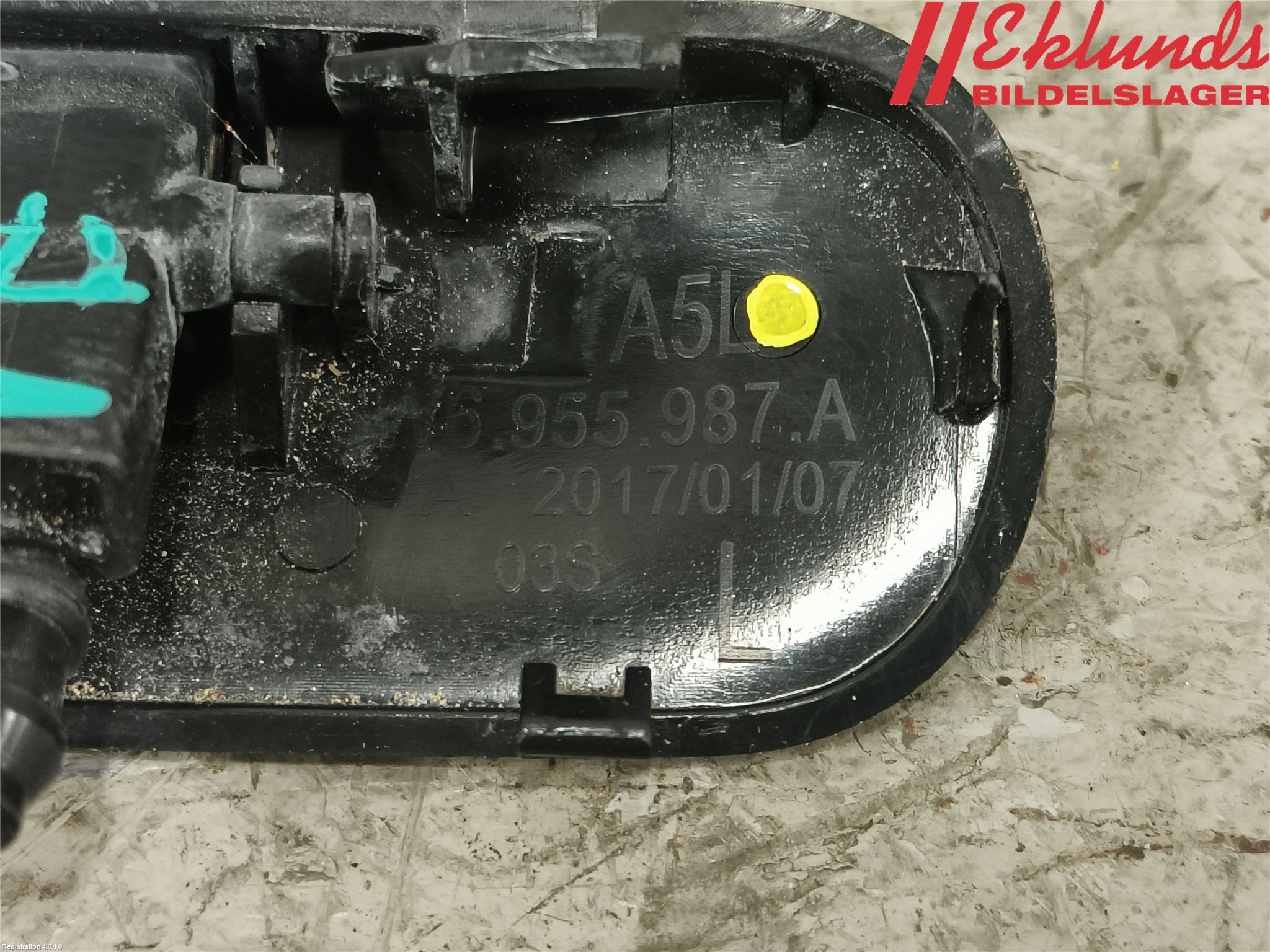 Audi A5 17- Spolarmunstycke Rutor