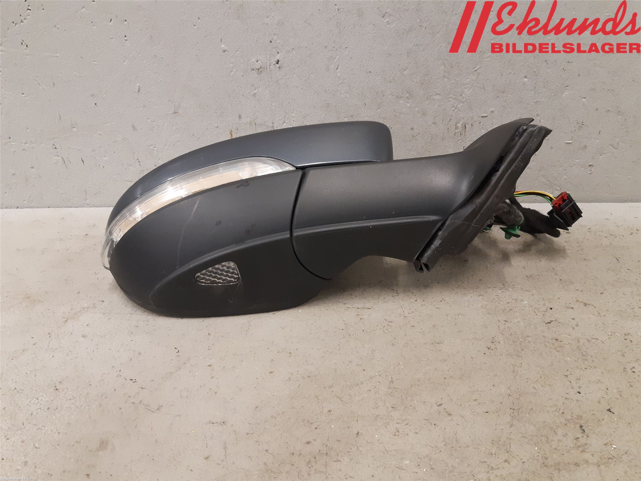 Volkswagen VW PASSAT 11-14 Spegel Yttre El Hö